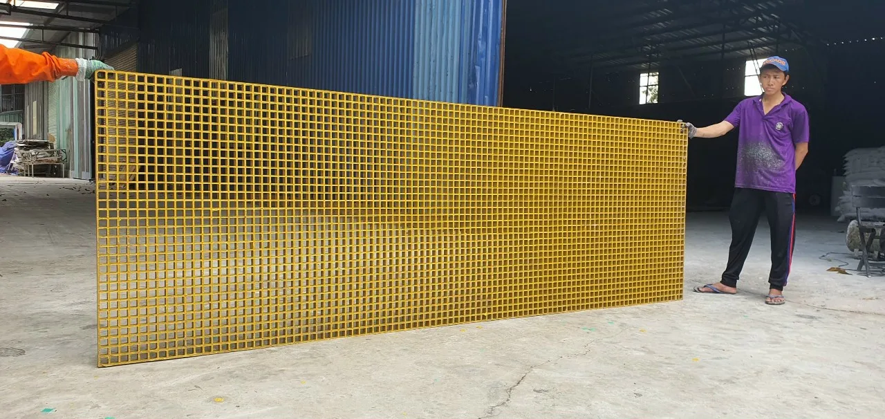 Customized Thick Anti-slip Flame Retardant Molded Composite Grating FRP Yelllow