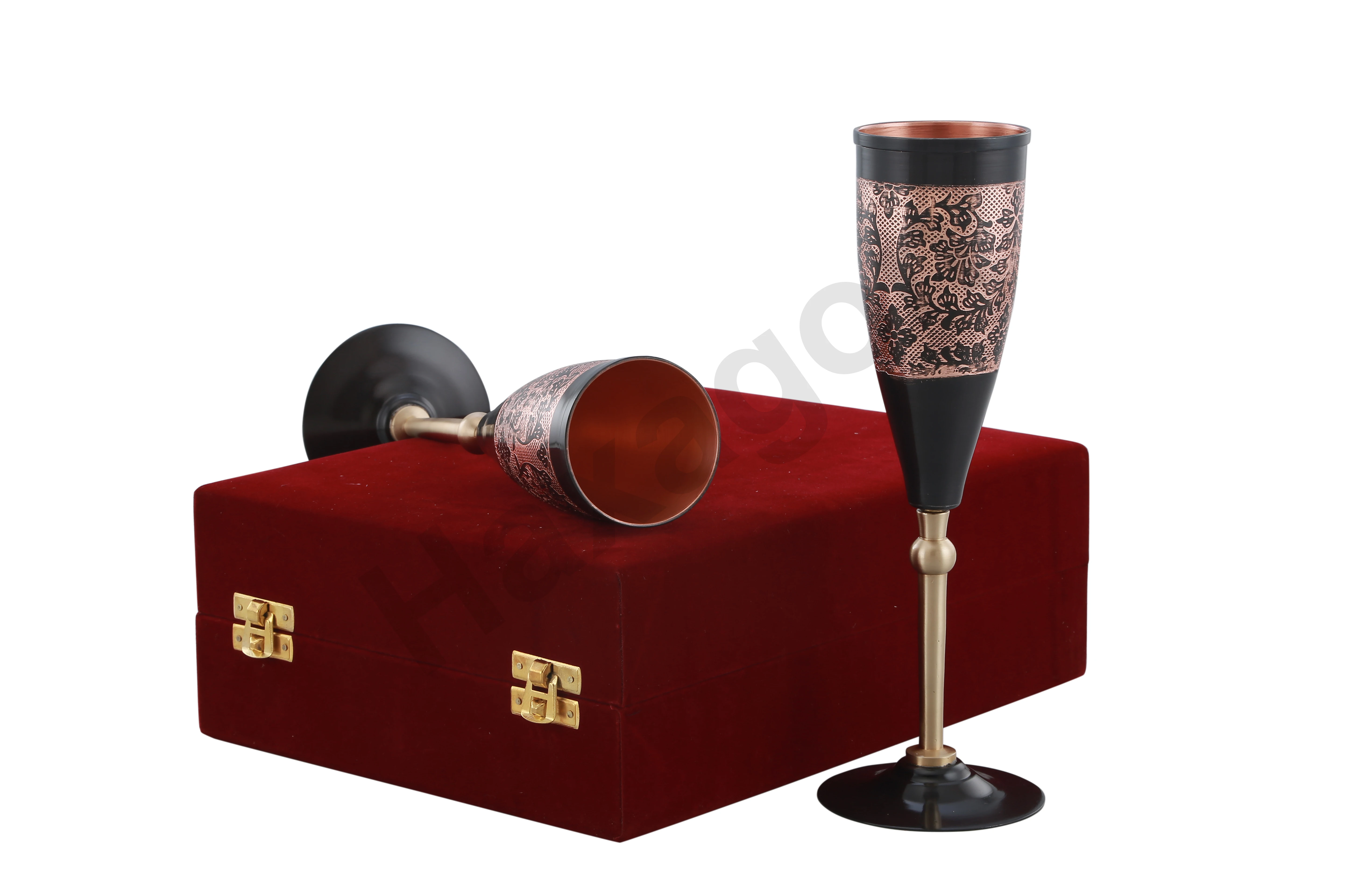 Embossed  Design Brass with Silver antique finish Goblet Home And Hotel Decorative Luxury Eye Catching