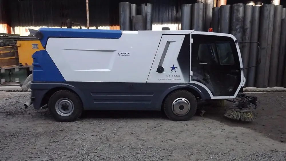 
Big Capacity Municipal Hybrid Sweeper 