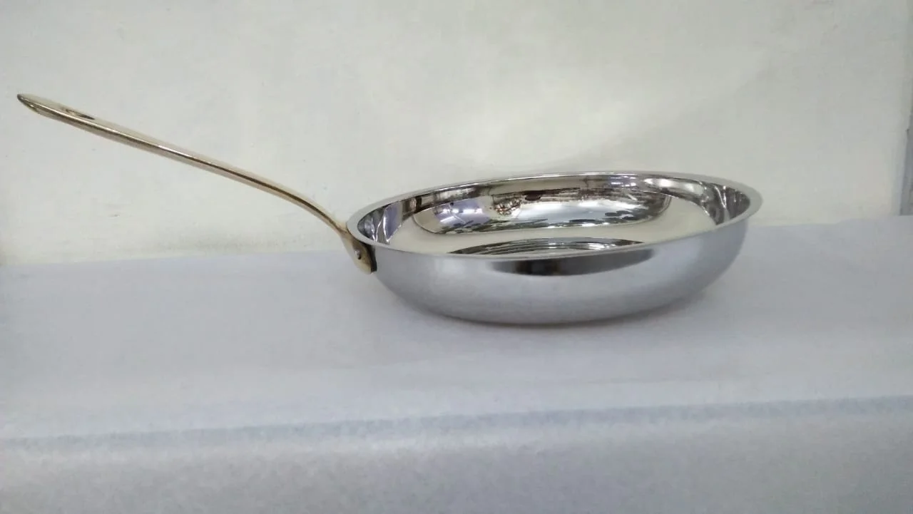 Stainless Steel Metal Round Shape Sauce Pan Serving Bowl With Big Brass Handle HORECA