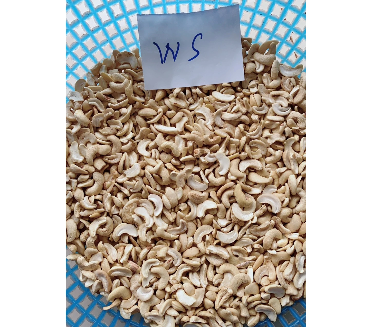 Vietnam Cashew nut ww240/ ww320/ ws/ lp 100% natual cashew nuts high quality cashew w320