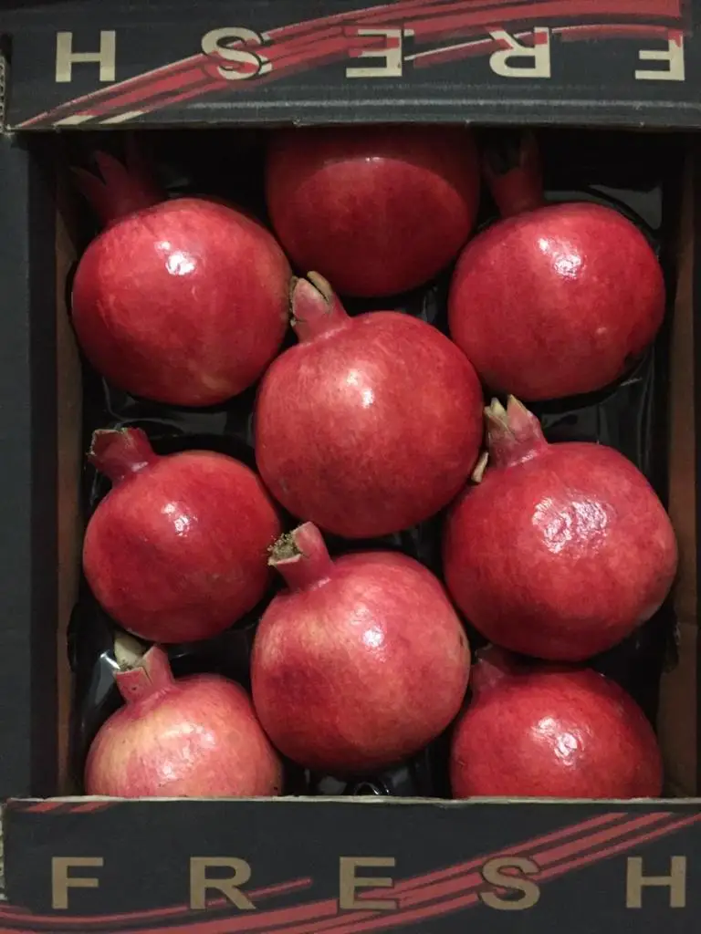 Pomegranates/ Fresh Pomegranates