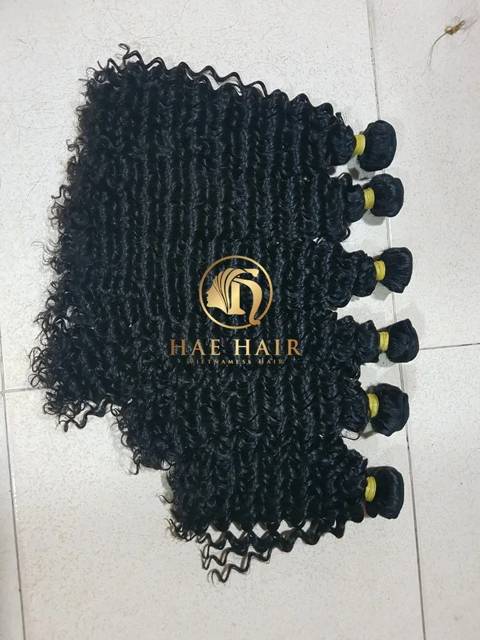 Высокое качество оптовая продажа вьющиеся накладные волосы вьетнамские человеческие необработанные натуральные из Вьетнама