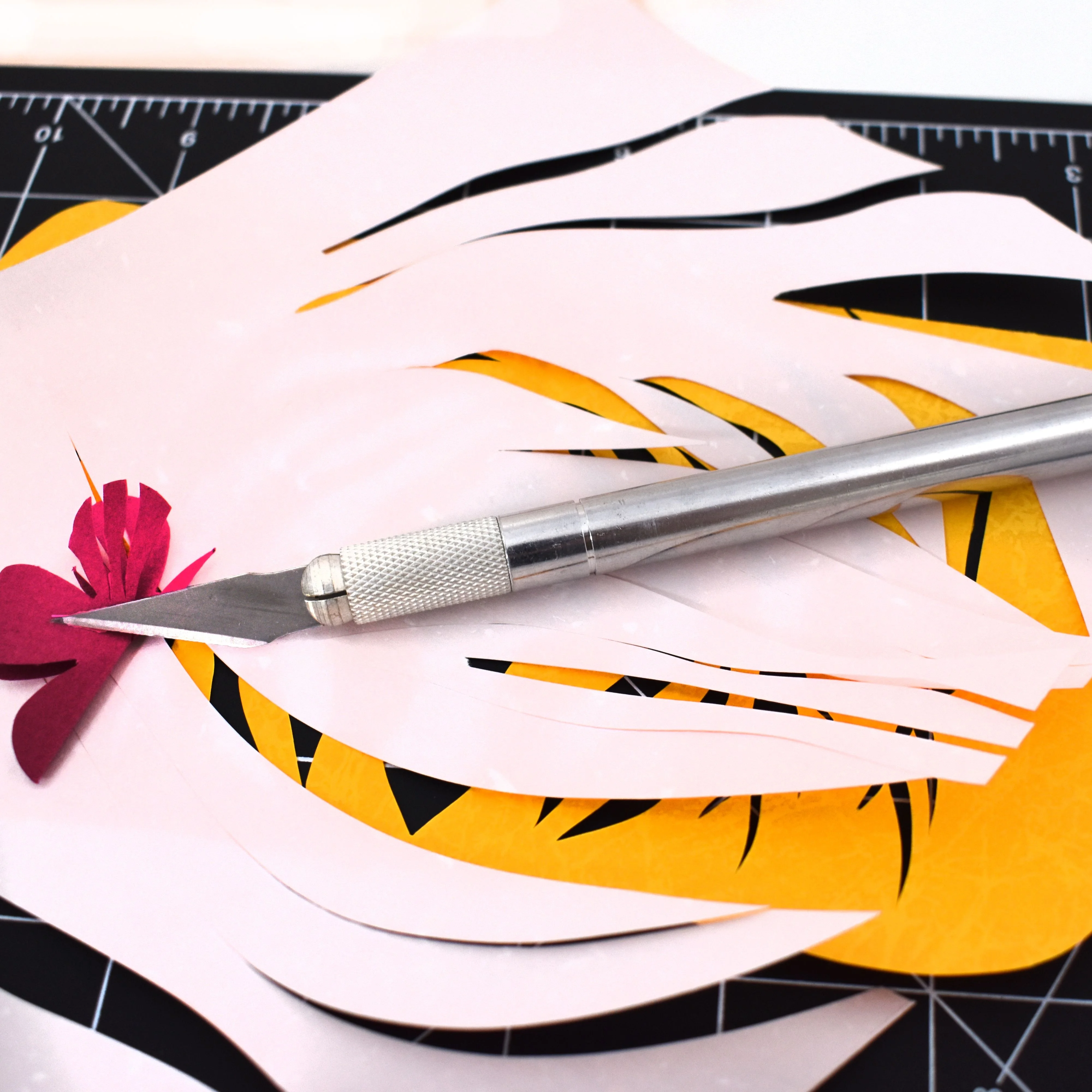 MADE IN TAIWAN Professional Precision Craft Tools knife set with 5 different blades art hobby craft knife