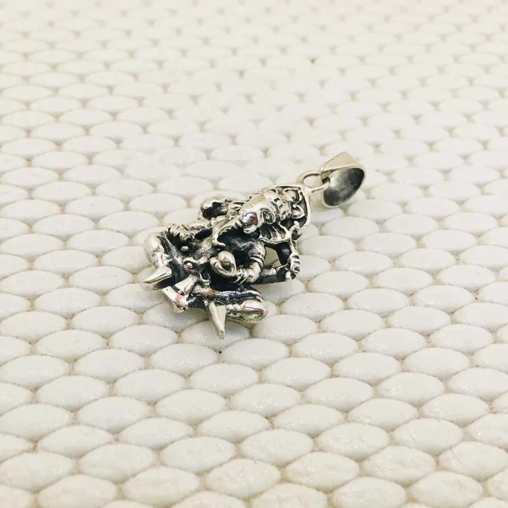 Genuine 925 sterling silver Plain Pendants Jewelry Superior Quality  Wholesale Price Unique Pendants Best Gift of Lord Ganesh