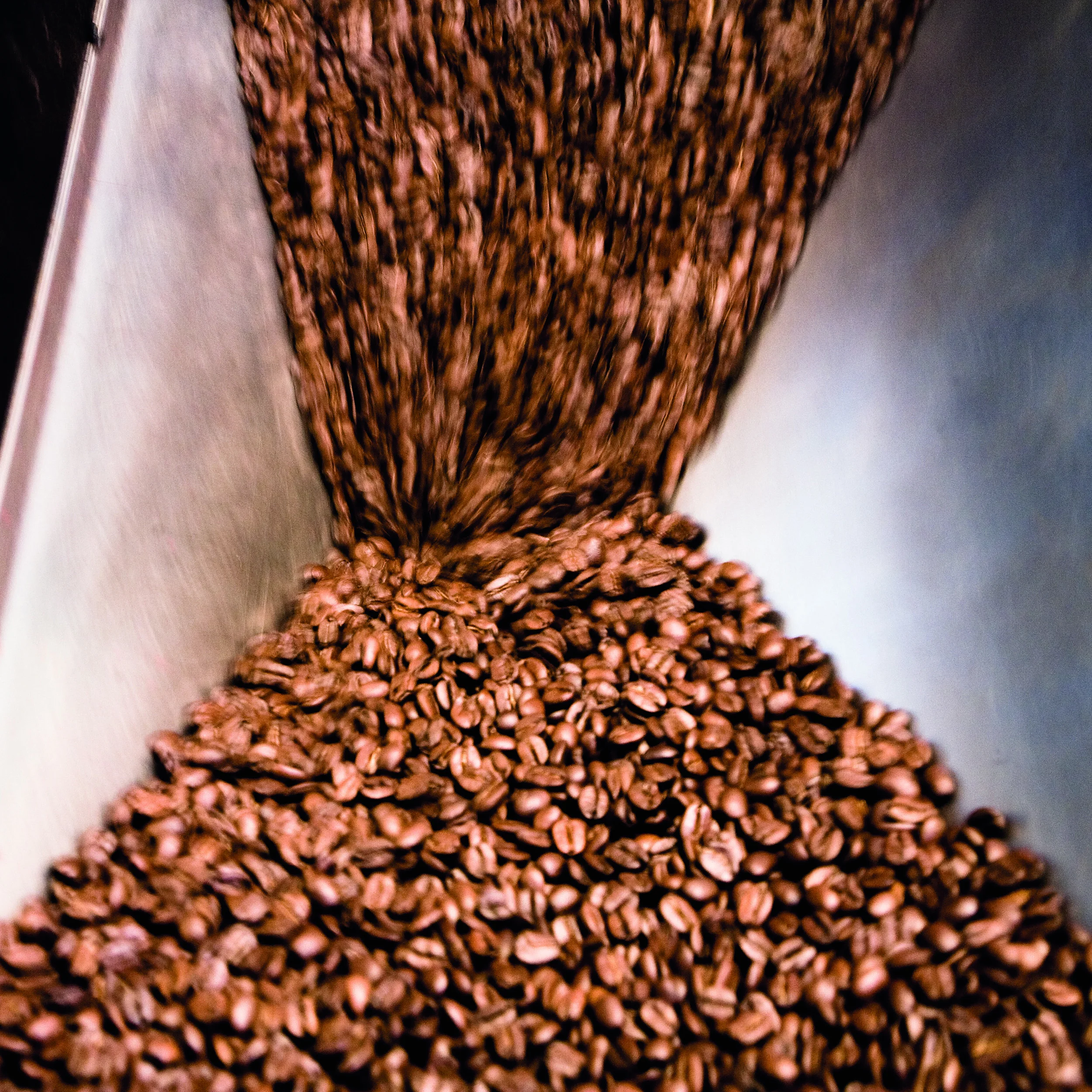 Итальянская кофе премиум-класса lavaza эспрессо точка, совместимые капсулы 70% Arabica 30% Robusta Kaapi Royale