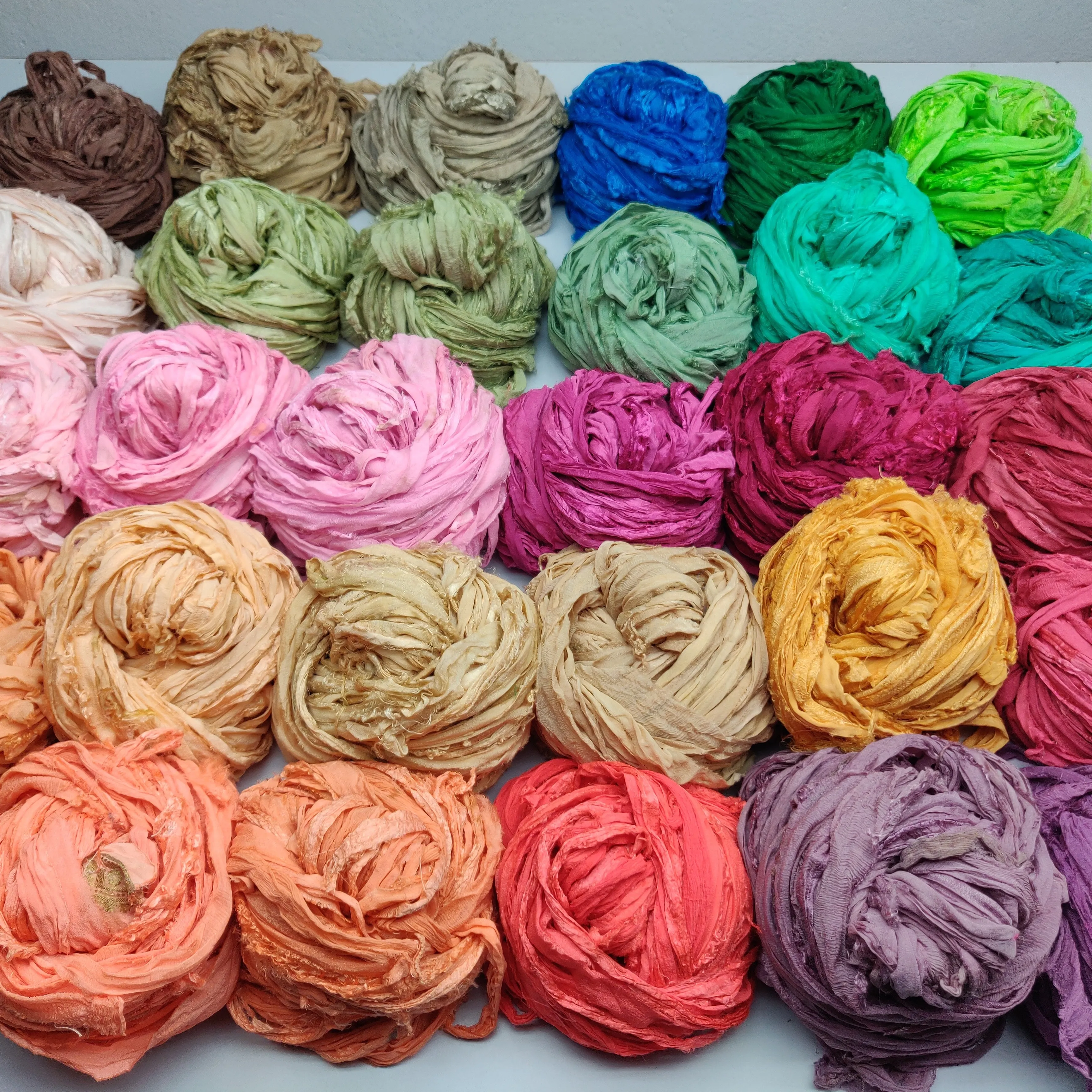 Sari silk ribbon Relief Embossed Printed Grosgrain Ribbon Factory Eco Friendly Customized Logo Gift Custom Craft