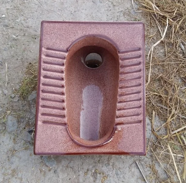 
Rustic Coffee Brown Burgundy Rustic Color Ceramic City Cite Pan Sanitary Wares Bathroom Orrisa Pan Indian WC C. T. Pan 