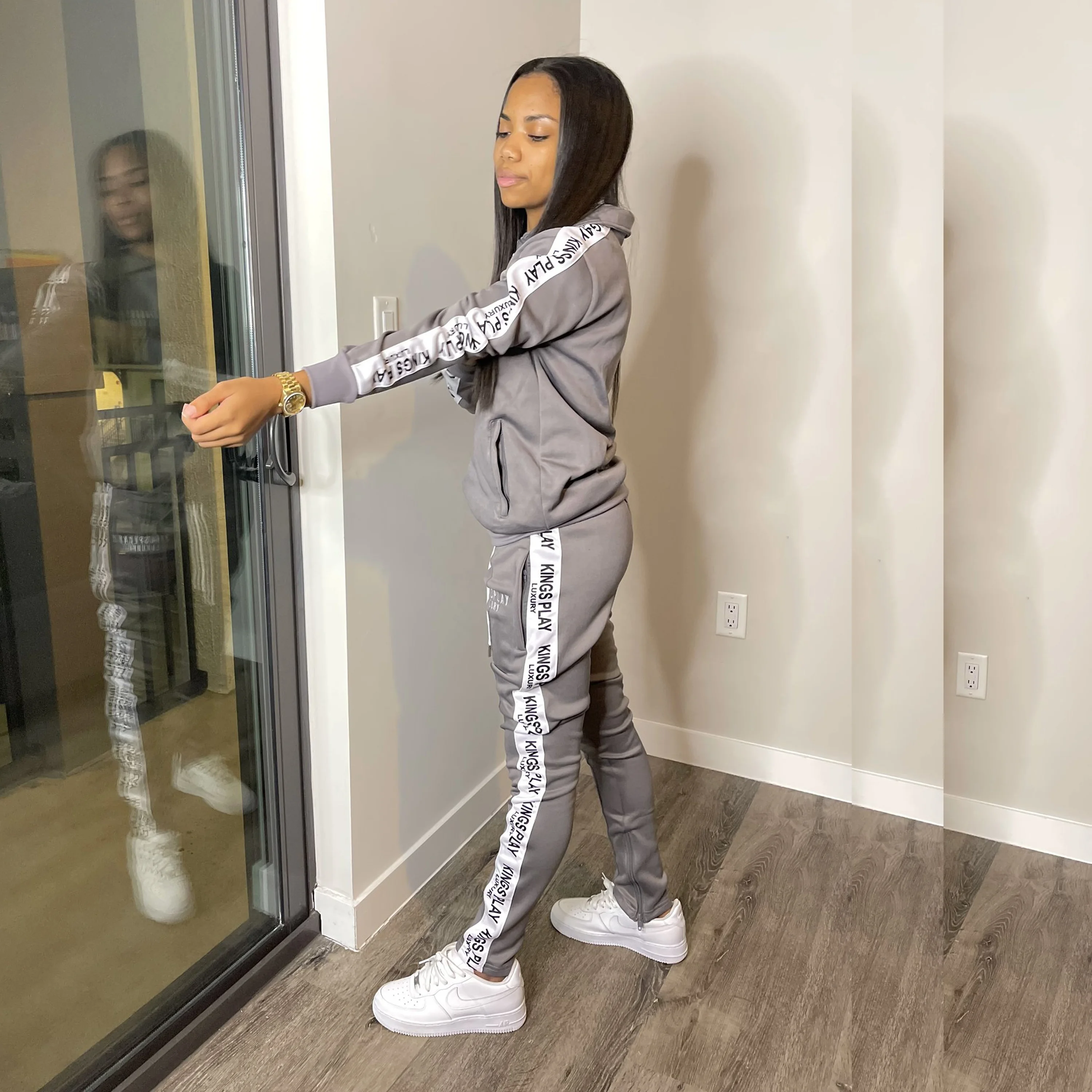 High Quality Custom Unisex Tracksuits with Side Strips custom set Workout for men Wholesale Customize tracksuit women Sweatsuit