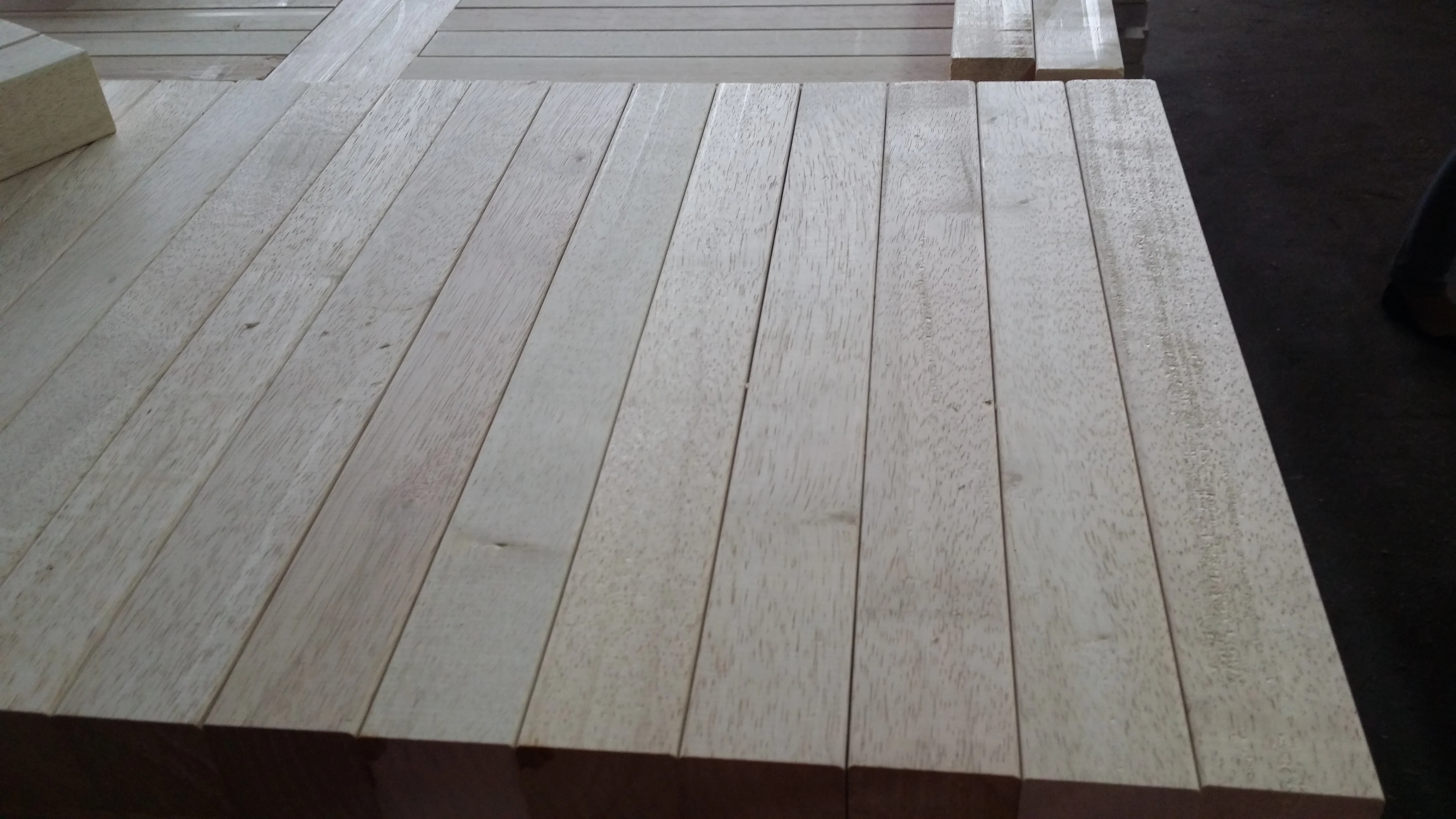 
Rubber Wood Block For Furniture Parts 