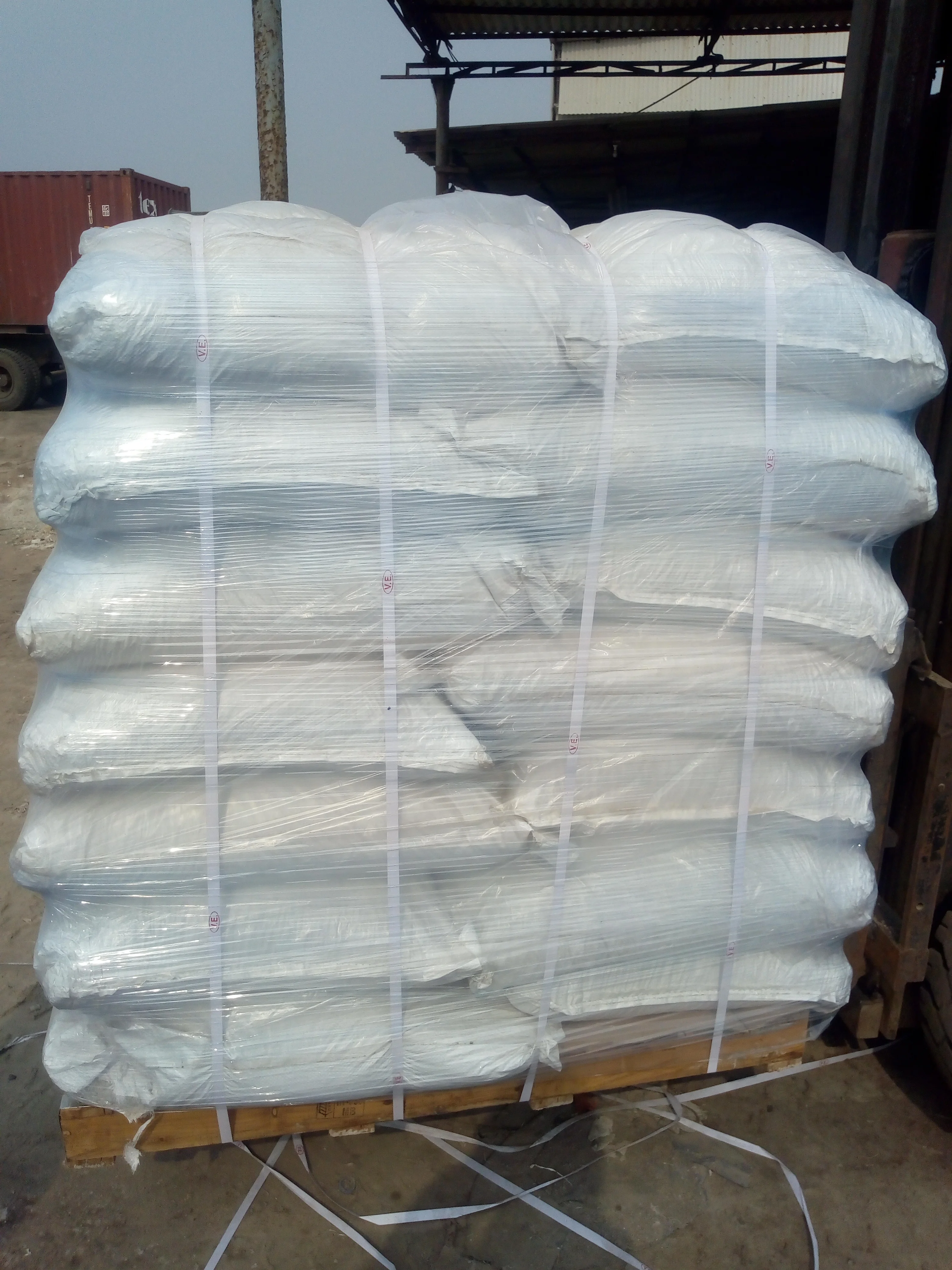 Indian leading exporter of Quartz Sand in containers used in Glass/Ceramic/Refractory/Chemical/Paint/Artificial Marble Industry