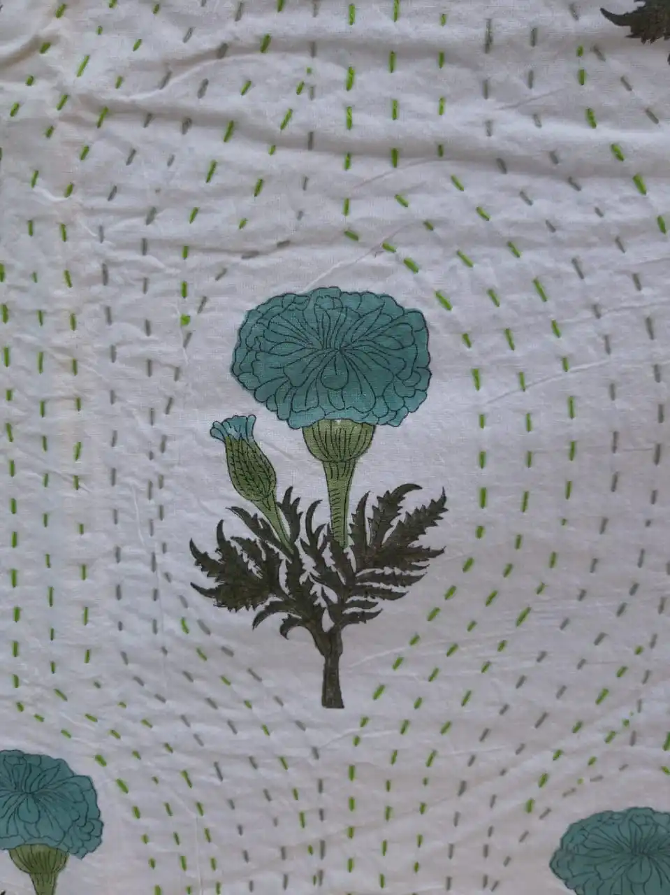 Красивое хлопковое покрывало для кровати с ручной вышивкой и принтом