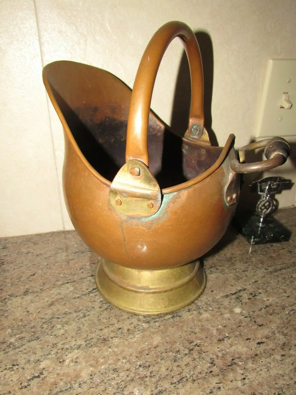 Deluxe Quality Medium Size Copper Coal Bucket with Admirable Design Perfect for Customized Garden Use