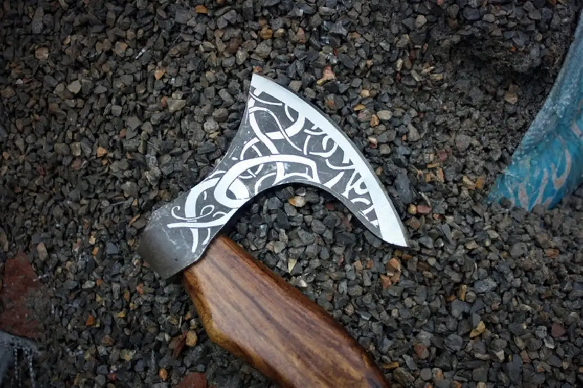 
Hand Forged Viking Axe Handmade Engraved On Carbon Steel Head Fire Forged Axe Beautiful Viking STYLE Etched axe 786-232 