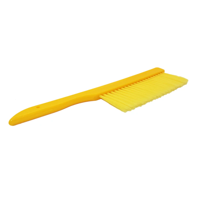 Made in China Beekeeping supplies Plastic Bee Brush Dadant Beekeeping Tool Bee Brush for Beekeeper