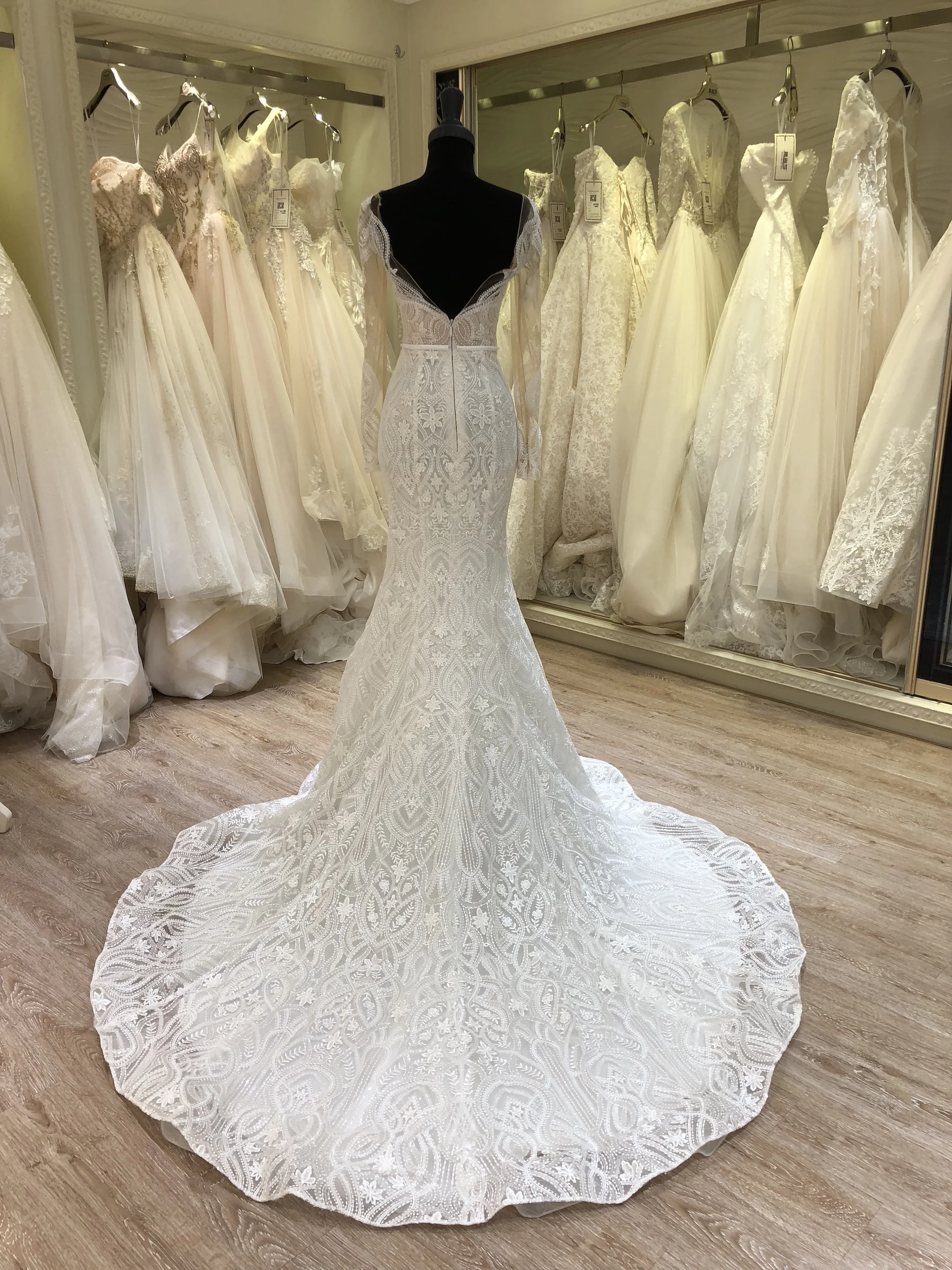 2021 lace appliqued long sleeve backless zipper mermaid wedding guest dress