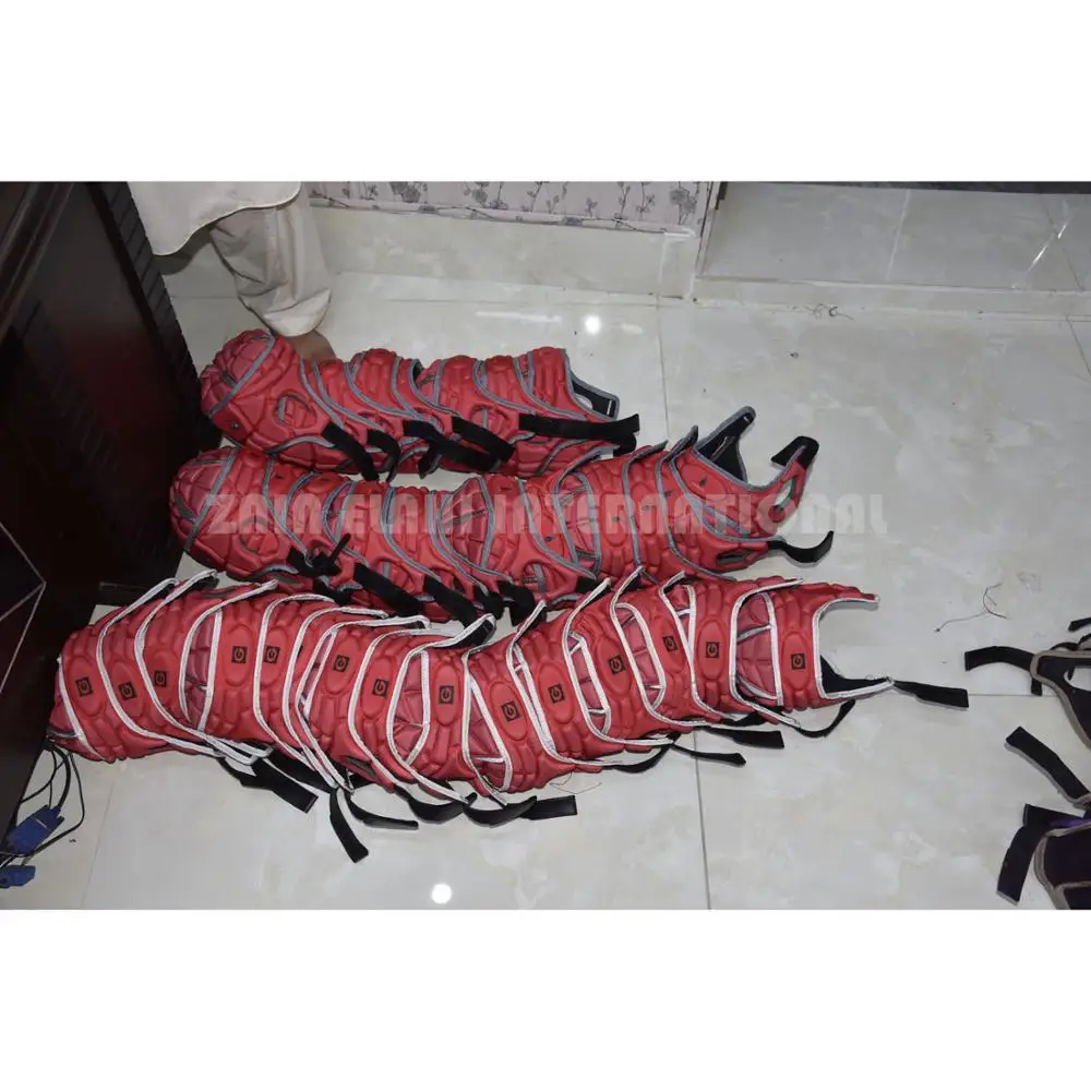 
Pakistan Factory Made Rugby Helmet Waterproof EVA Football Headgear Helmet Men Soft Shell Cheap Price Helmets 