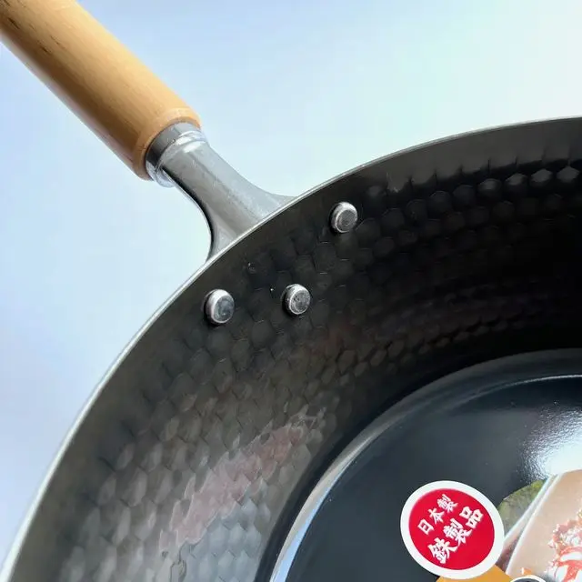 SUGOKARU Hammered iron deep frying pan 26cm and 28cm Made in Japan works great on induction stove