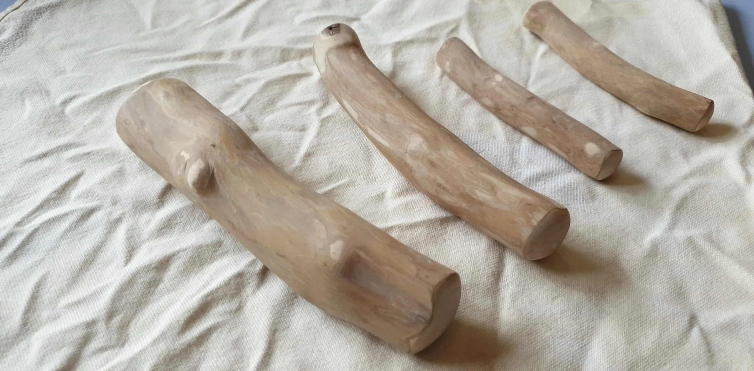 Worth Buying Coffee Wood Chew Dog Treat Bone Stick Toy Chewable Stic/ CHEWING TOYS COFFEE WOOD LOW PRICE Ms Demi +84 961 733 400