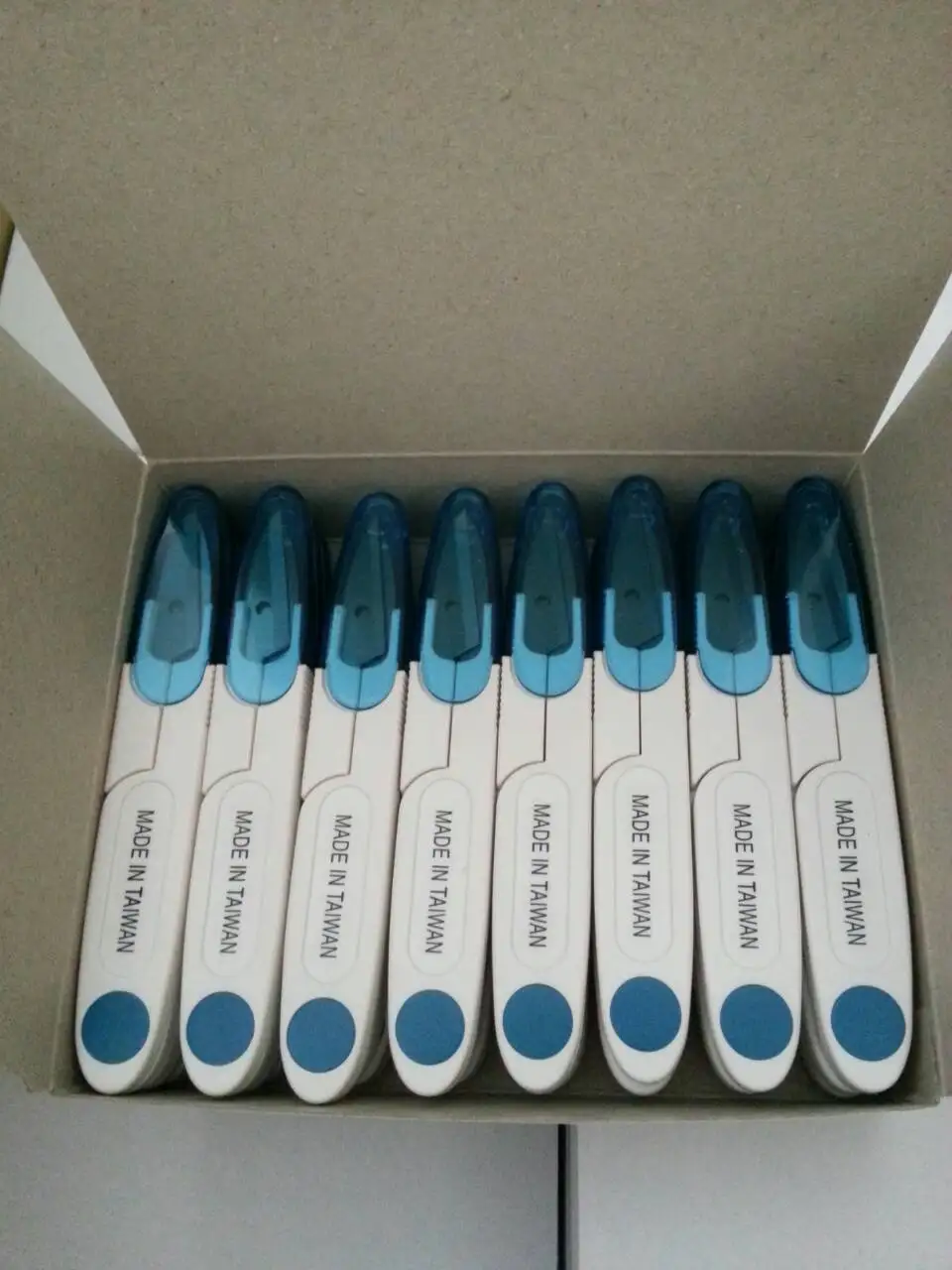 Thread Clipper For Cutting Tools