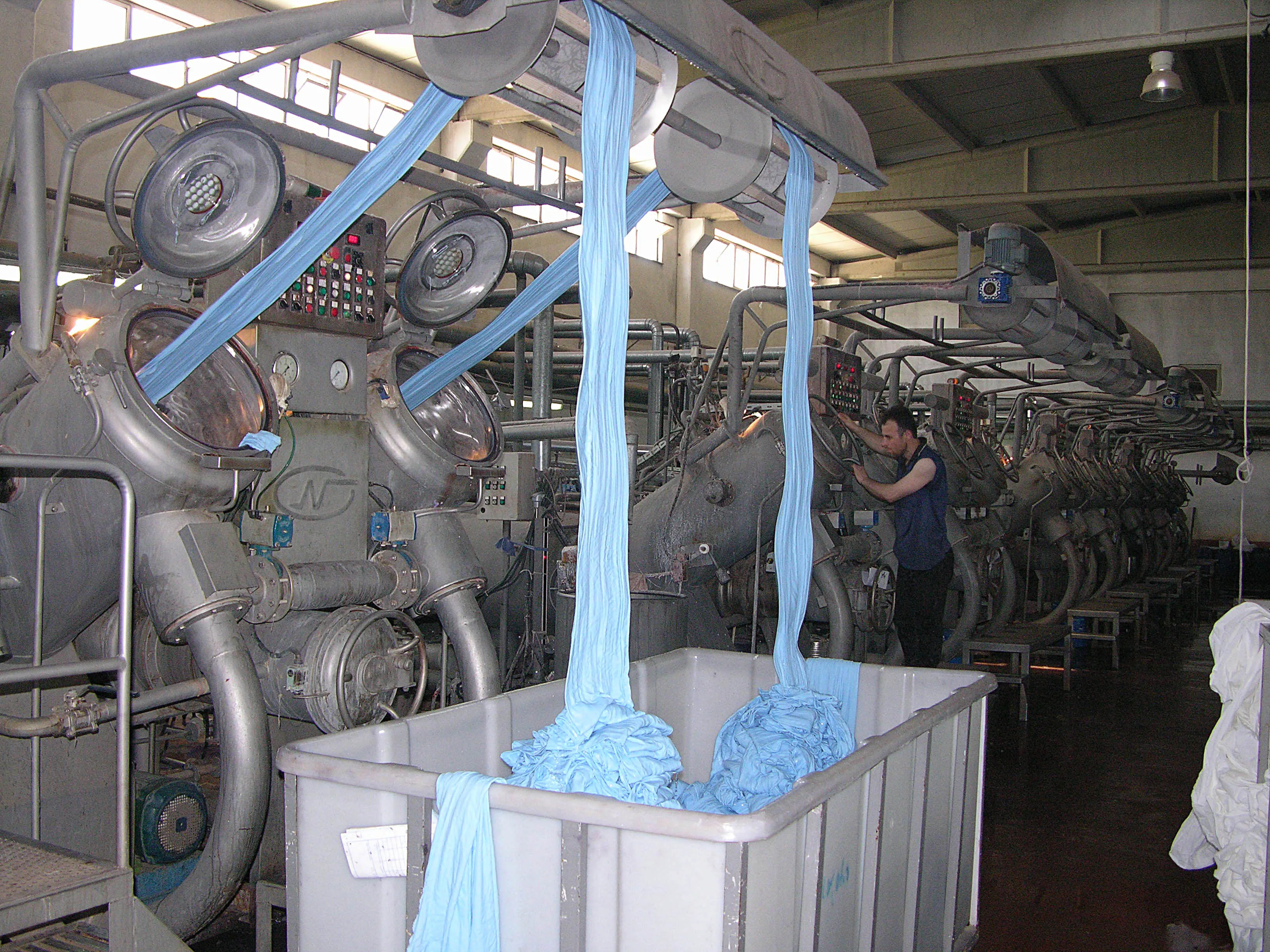 Textile Jet Fabric Dyeing HT HP Jet Woven Knitted Narrow Rapid Fabric Soft Flow Overflow Low Liquor Ratio  High Temperature