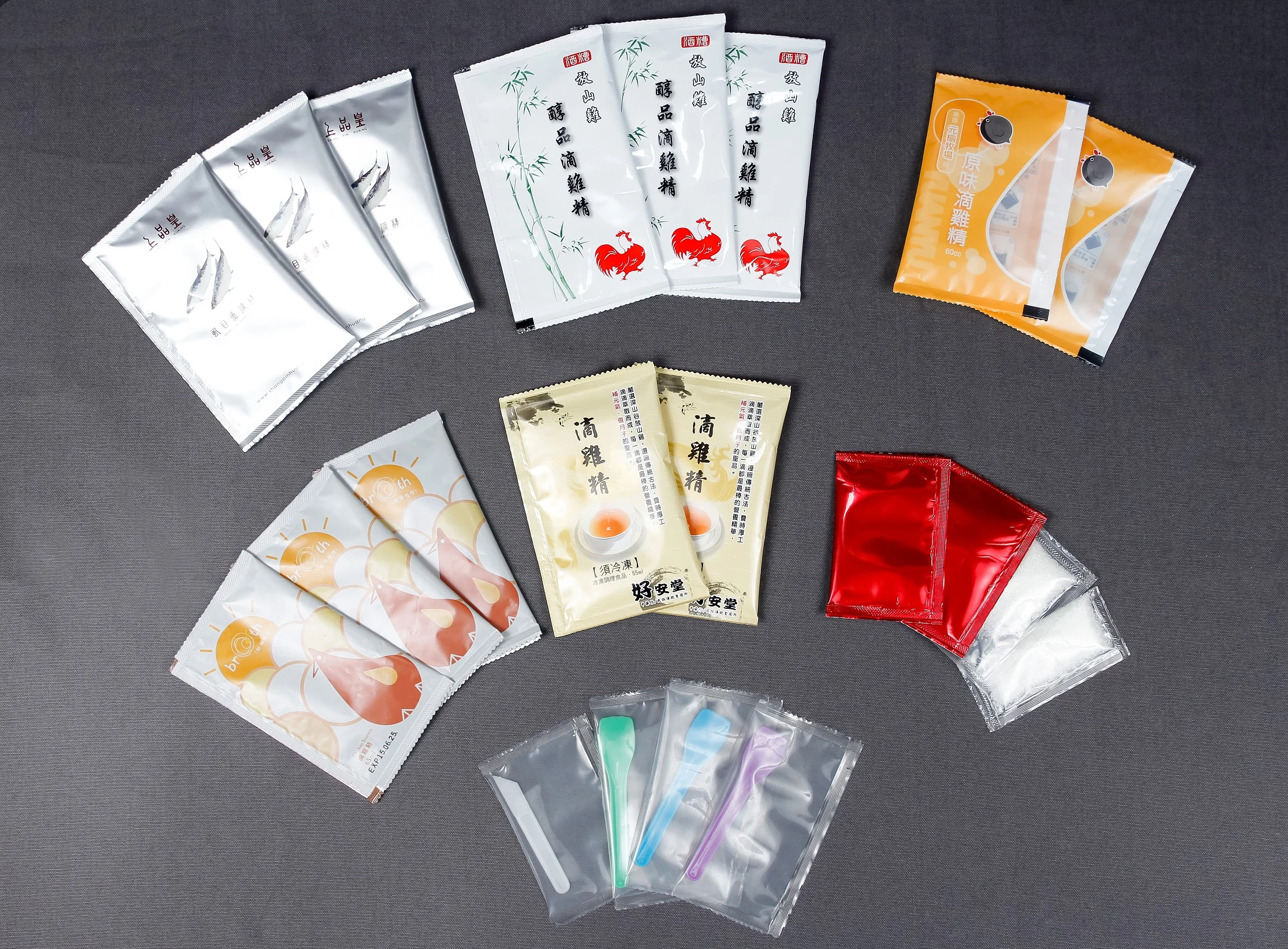 Automatic liquid sachet sealer machine