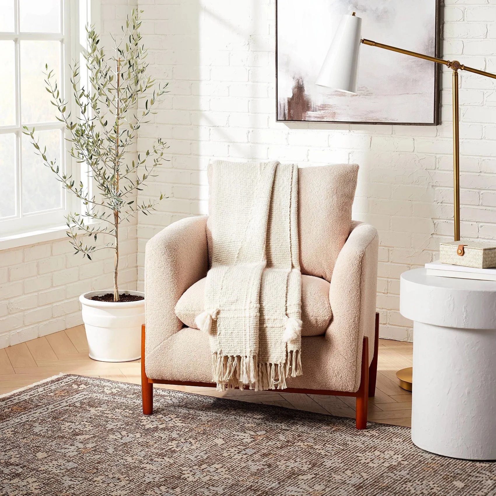 ТКАНЕВОЕ кресло с дополнительным уютом и толстыми подушками