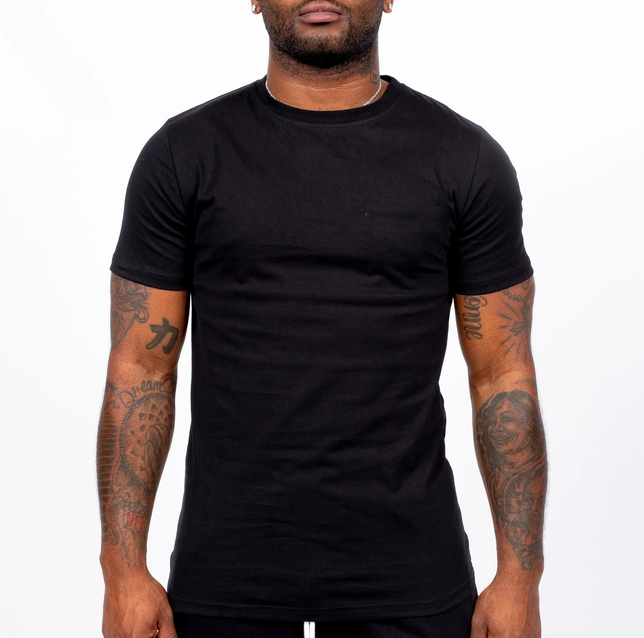 Wholesale Supplier Cotton Round Neck Custom Logo Silk Printing Black T Shirt Men Plus Size Blank T-shirts