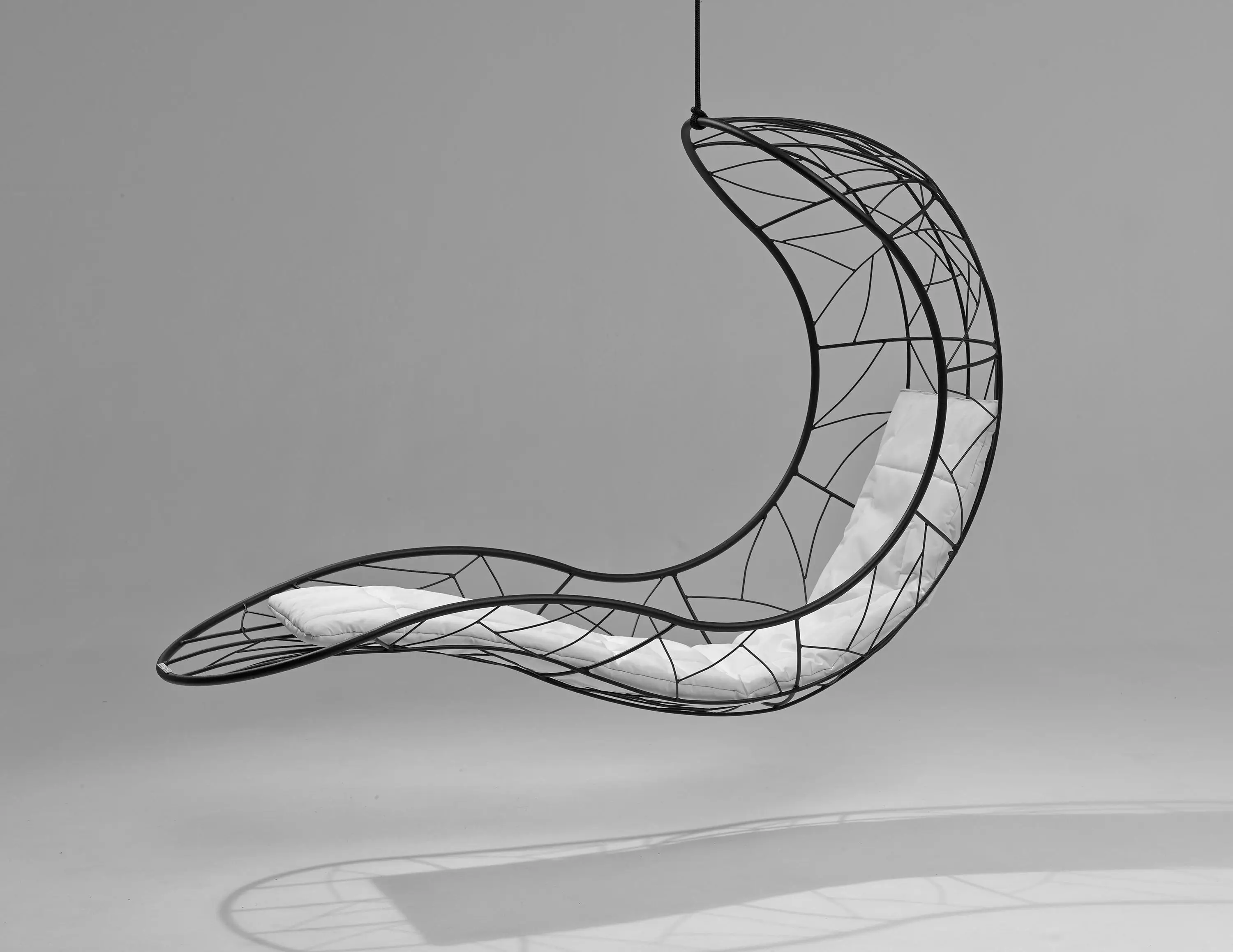 
Modern Leaf Hang Swing For your garden and indoor 