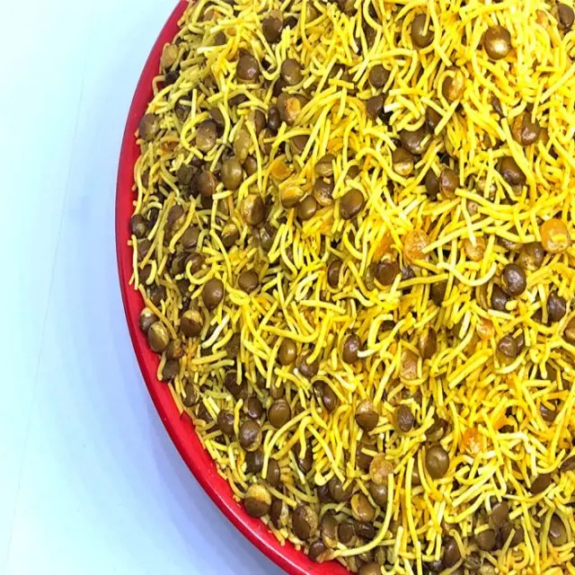 Gopal Namkeen Traditional Indian Spicy Crunchy and Tasty Dal Muth with no preservatives for Foodie Indians