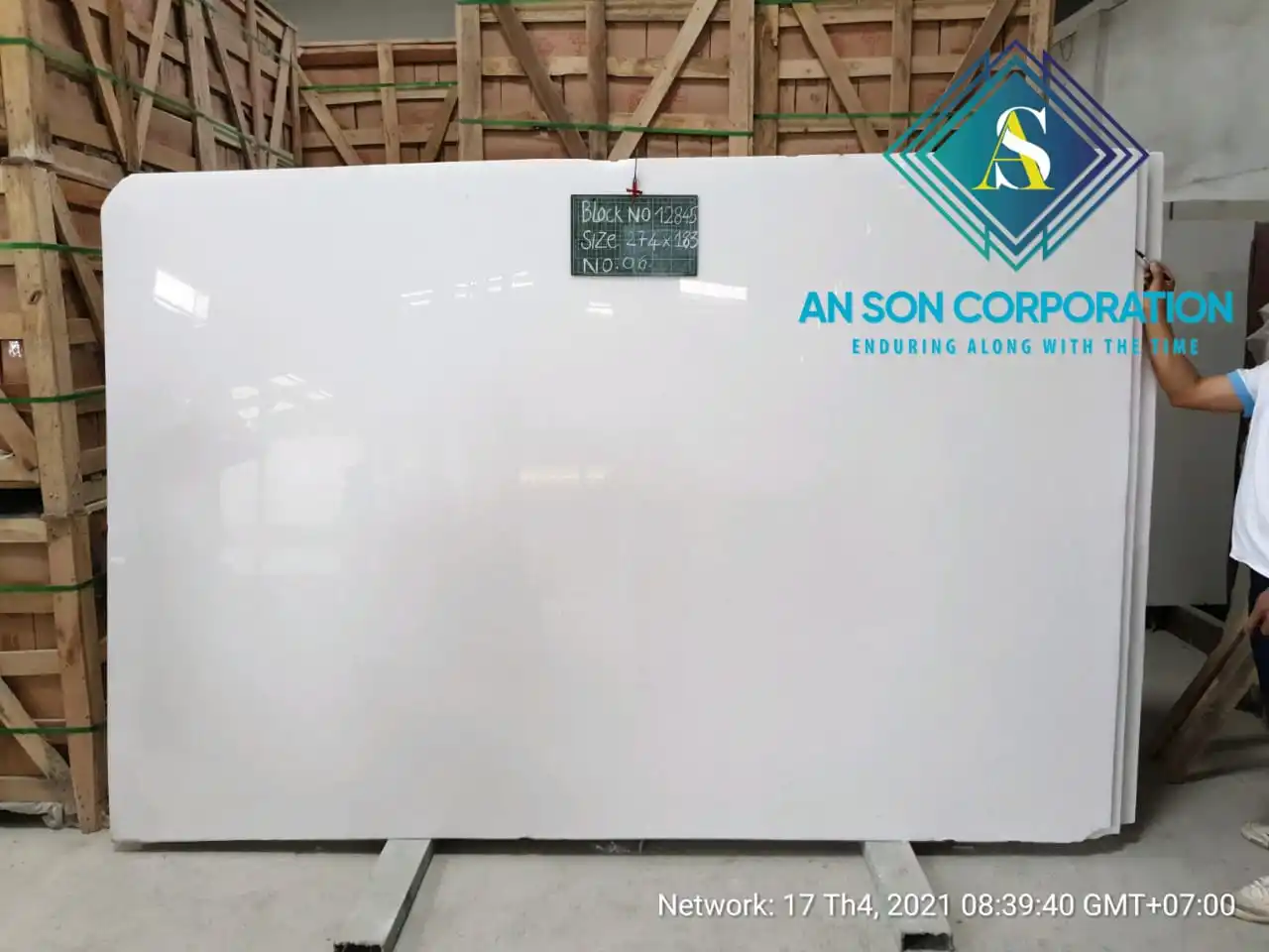 SNOW WHITE POLISHED FLOOR WALL TILES AND SLABS  NATURAL STONE WHITE ONYX QUARTZ GRANITE MARBLE