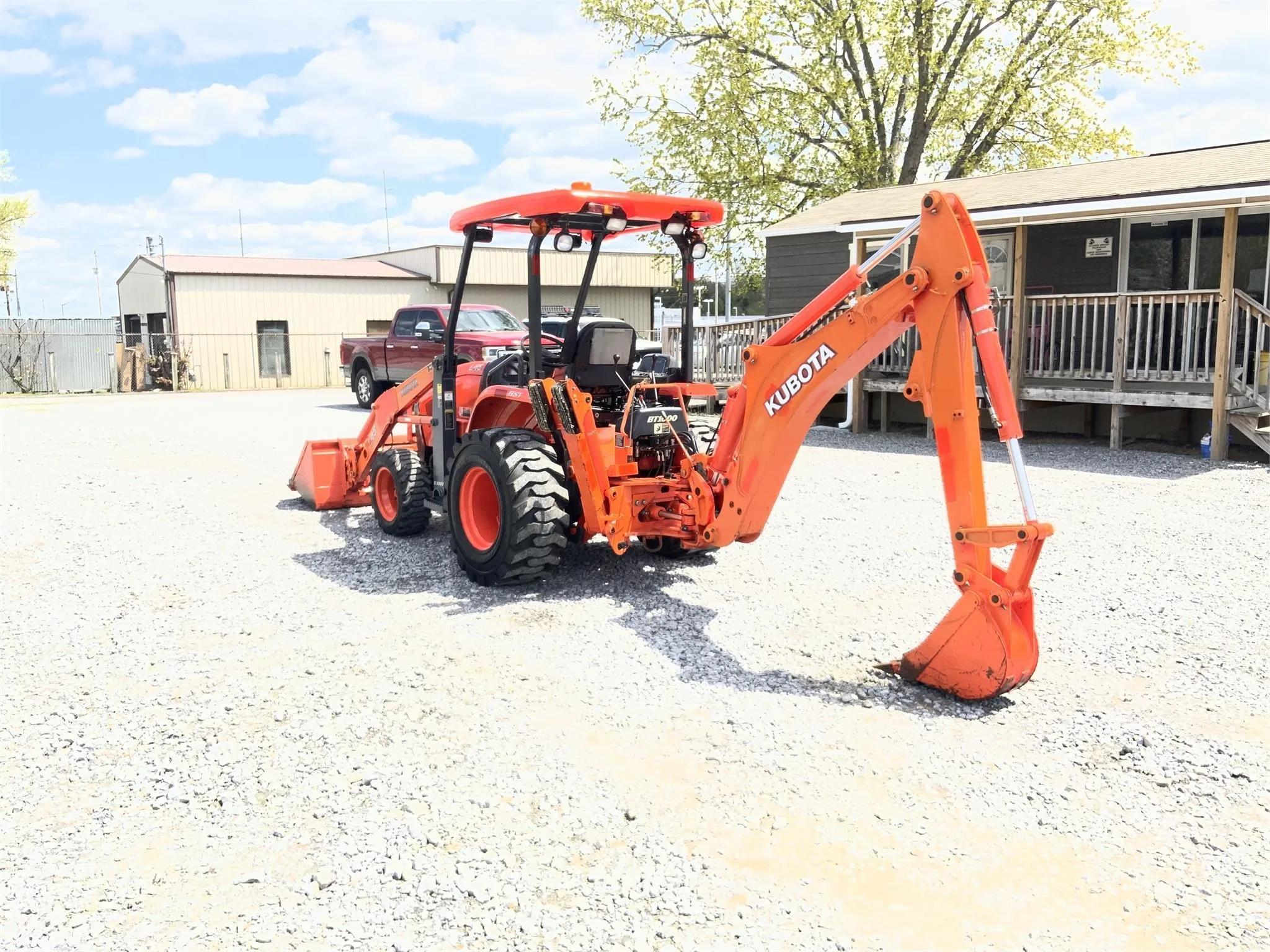Высококачественный недорогой экскаватор-погрузчик KUBOTA L45 и другие машины на