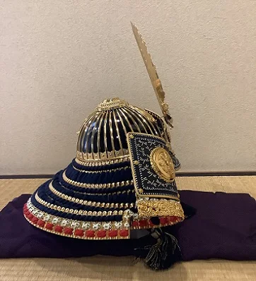 Japanese samurai helmet made by Japanese tradition looking for distributor samurai helmet