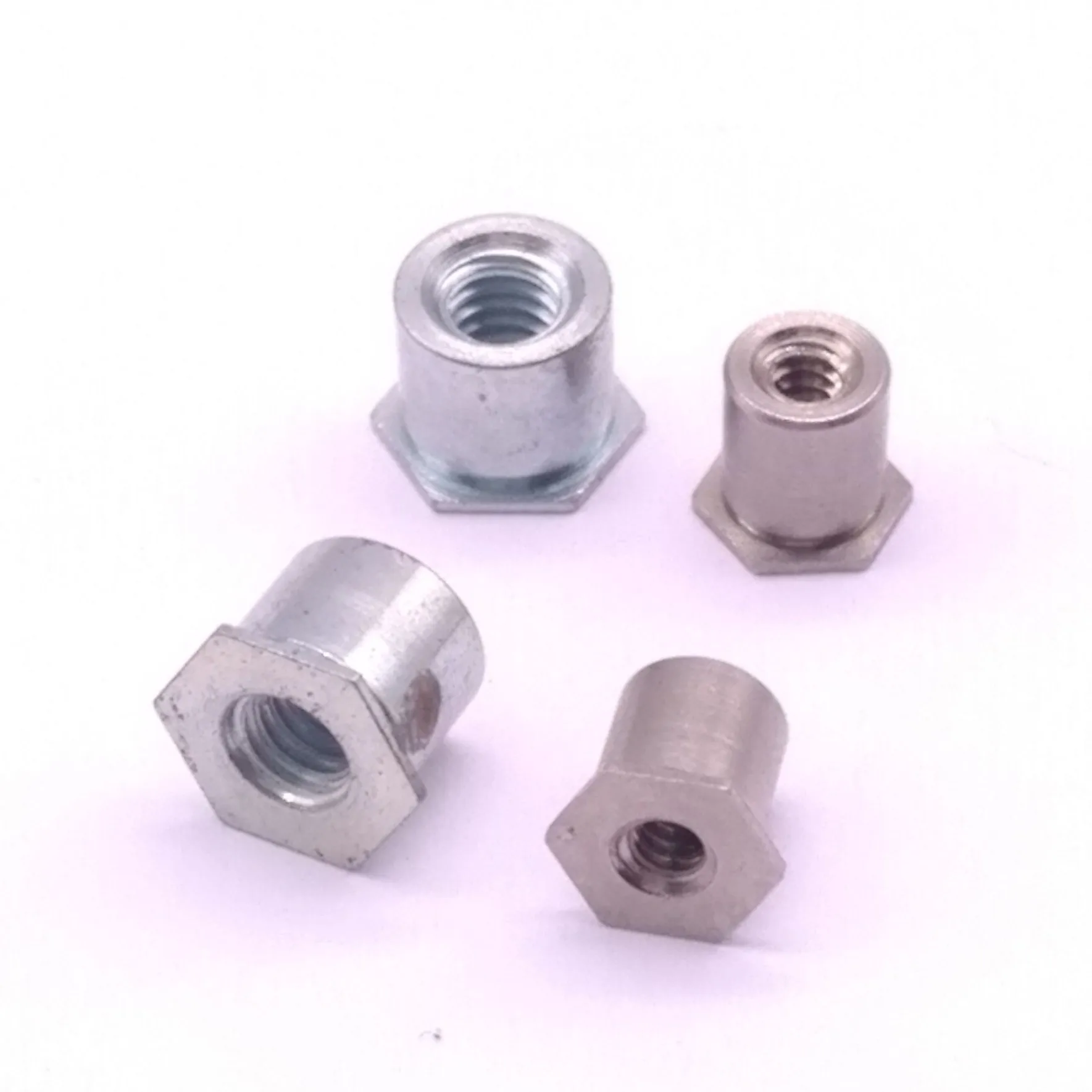 Шестигранная тонкая головка из нержавеющей стали самозакрепляющаяся противотуманная гайка