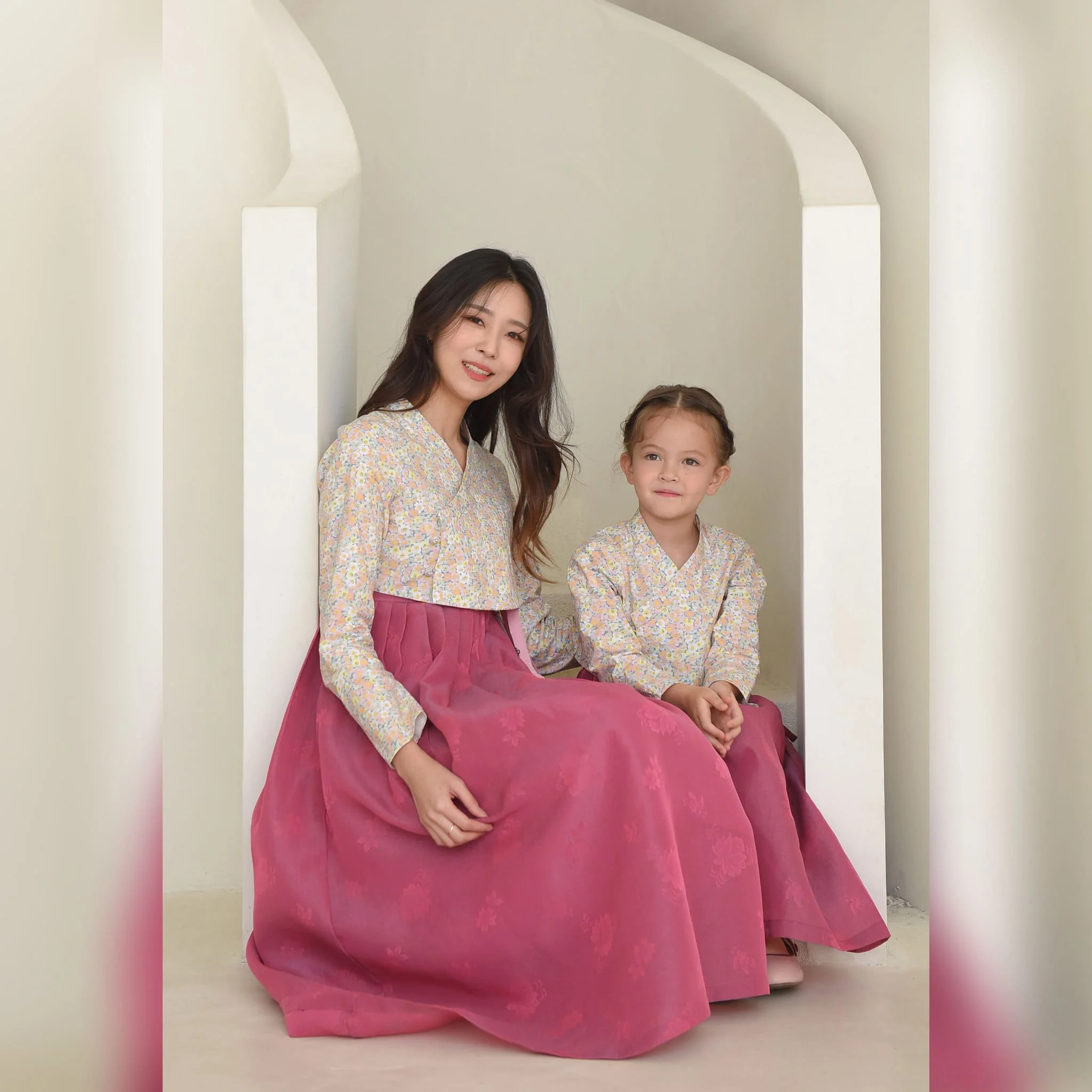 Детское традиционное корейское платье без рукавов Hanbok Sunshine Blossom Jeogori для девочек