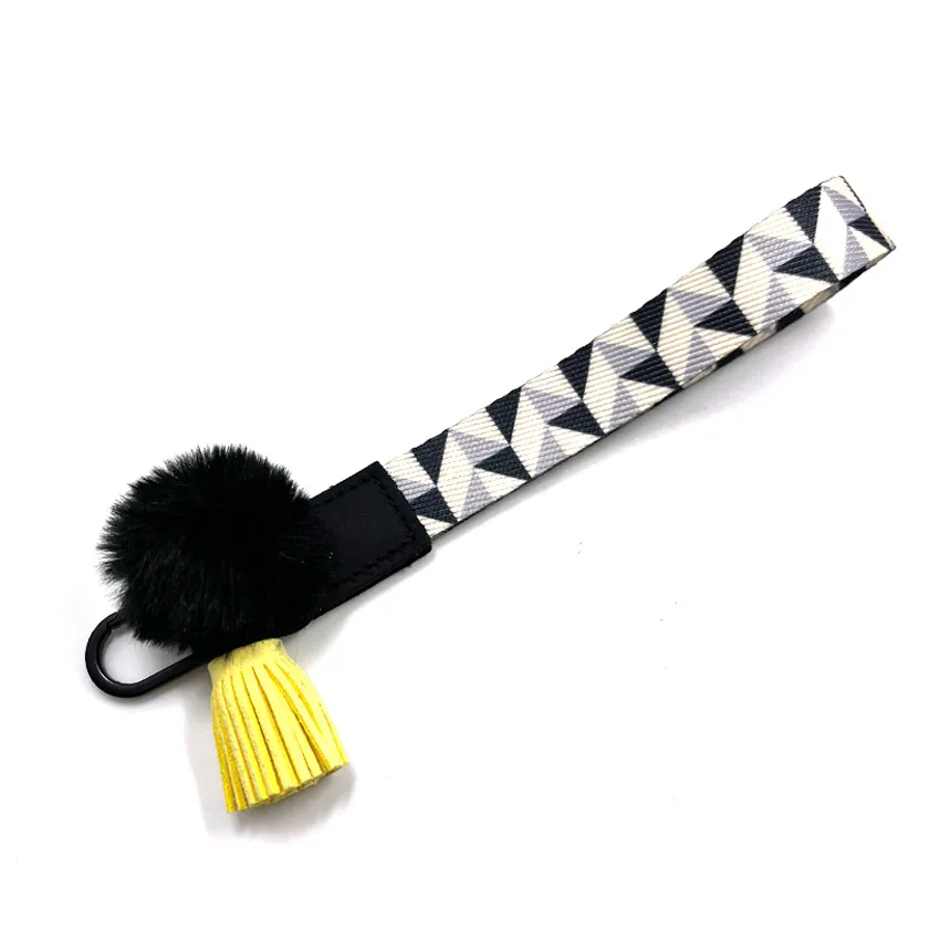 Оптовая продажа, милый брелок из полиэстера с меховым шариком, с логотипом на заказ