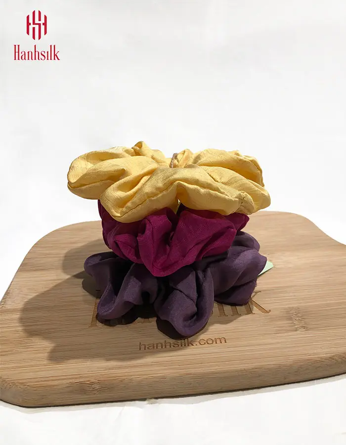 
Best seller Luxury Silk Scrunchies Plain Color Hair Ties Fullsize Minisize | 100% Organic Silk 