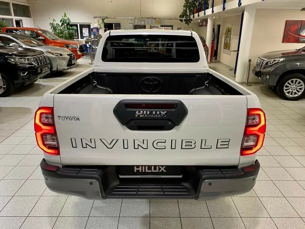 Бывшая в употреблении японская версия TOYOTA HILUX 4X4 Великобритания RHD и LHD