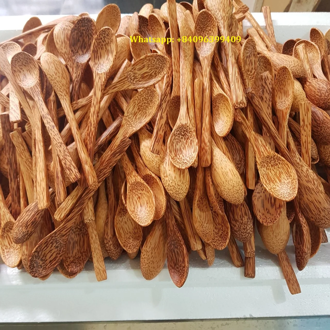 hot sale coconut spoon from viet nam ecofriendly product with high quality