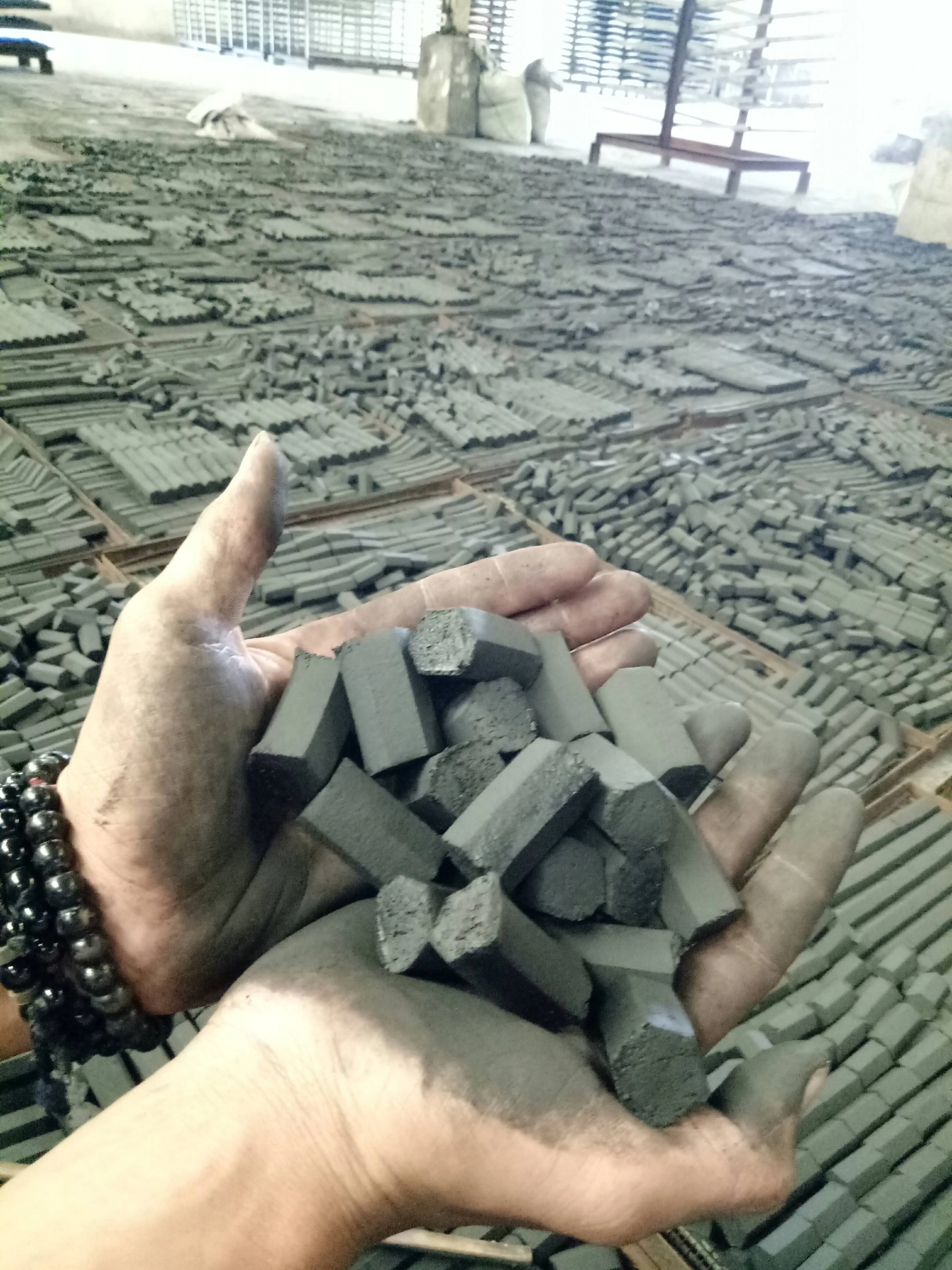 
Premium Quality Indonesia Hexagon Charcoal Briquette For Hookah/ Shisha 