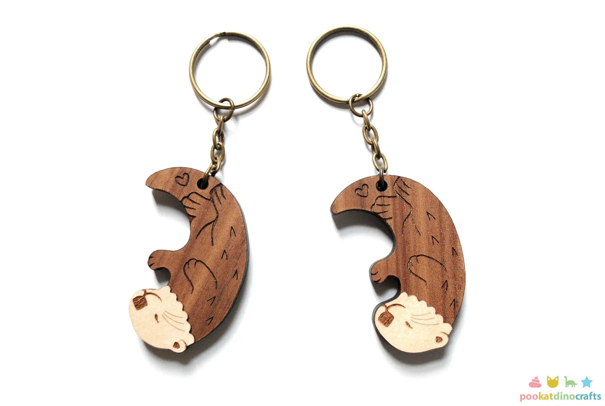 Factory Price Newest Wooden Couple Keychain Cartoon Keyrings 3D Keyrings Best Quality With Best Price