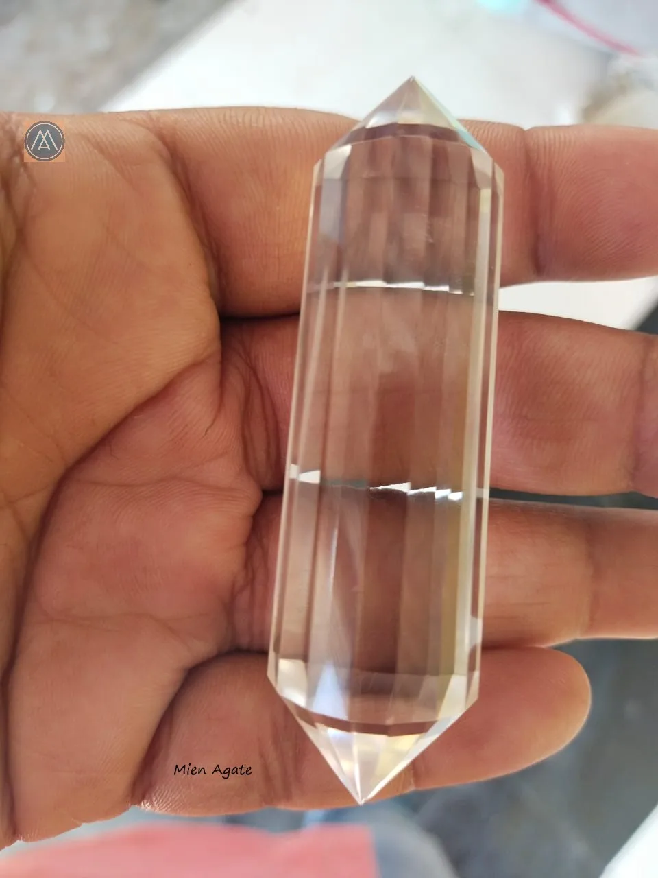 Высококлассная ручная резная 4 6 8 12 13 16 24 Двусторонняя натуральная прозрачная кварцевая палочка для лечения медитации