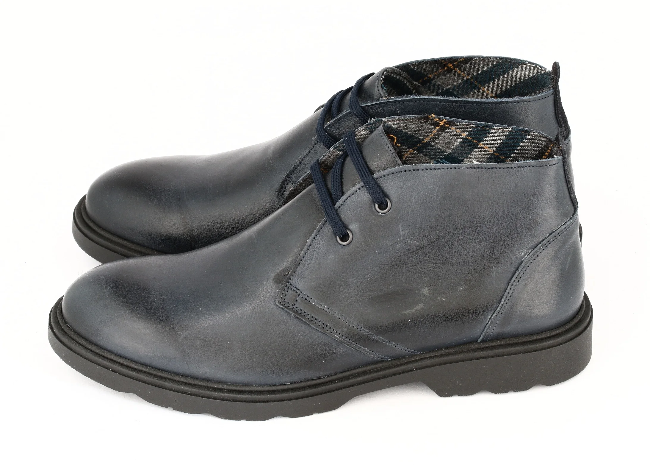 MEN FASHION ANKLE BOOT IN BRUSHED GENUINE LEATHER WITH FABRIC SIDE INTERIOR