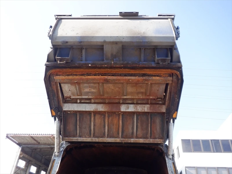 Japanese Used Good Conditioned ELF ISUZU Garbage Truck