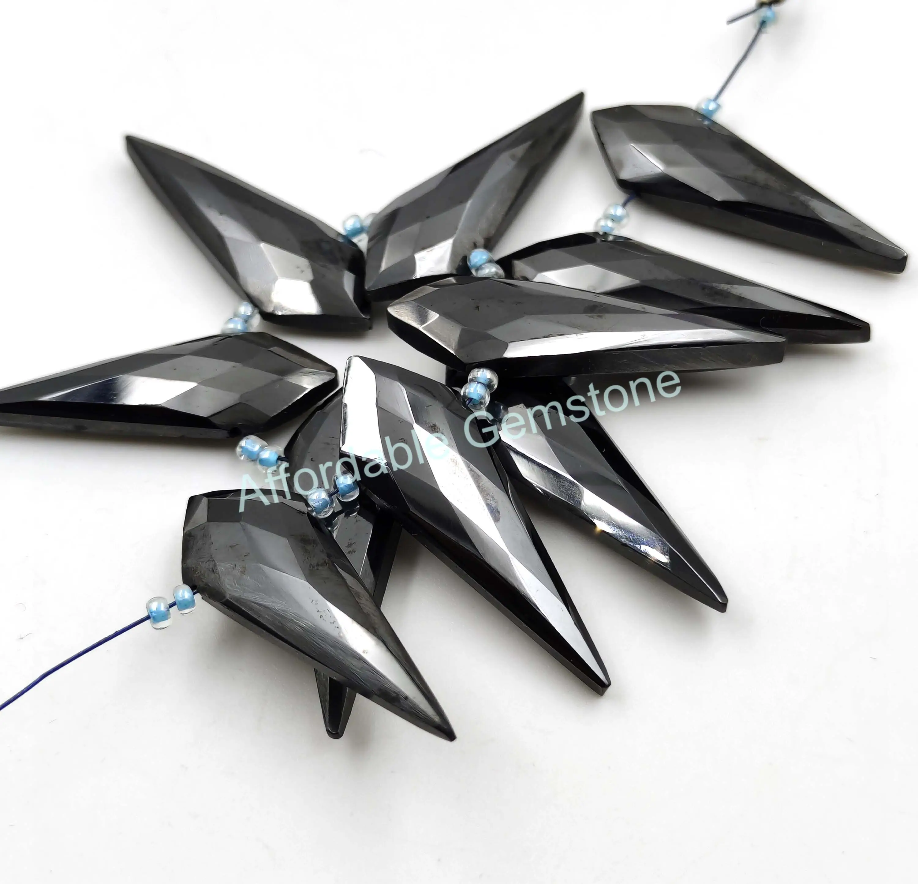 Гематитовый кварц сверху камни в форме щита синтетические хорошего качества драгоценный камень для обмотки проволоки драгоценные граненые полированные