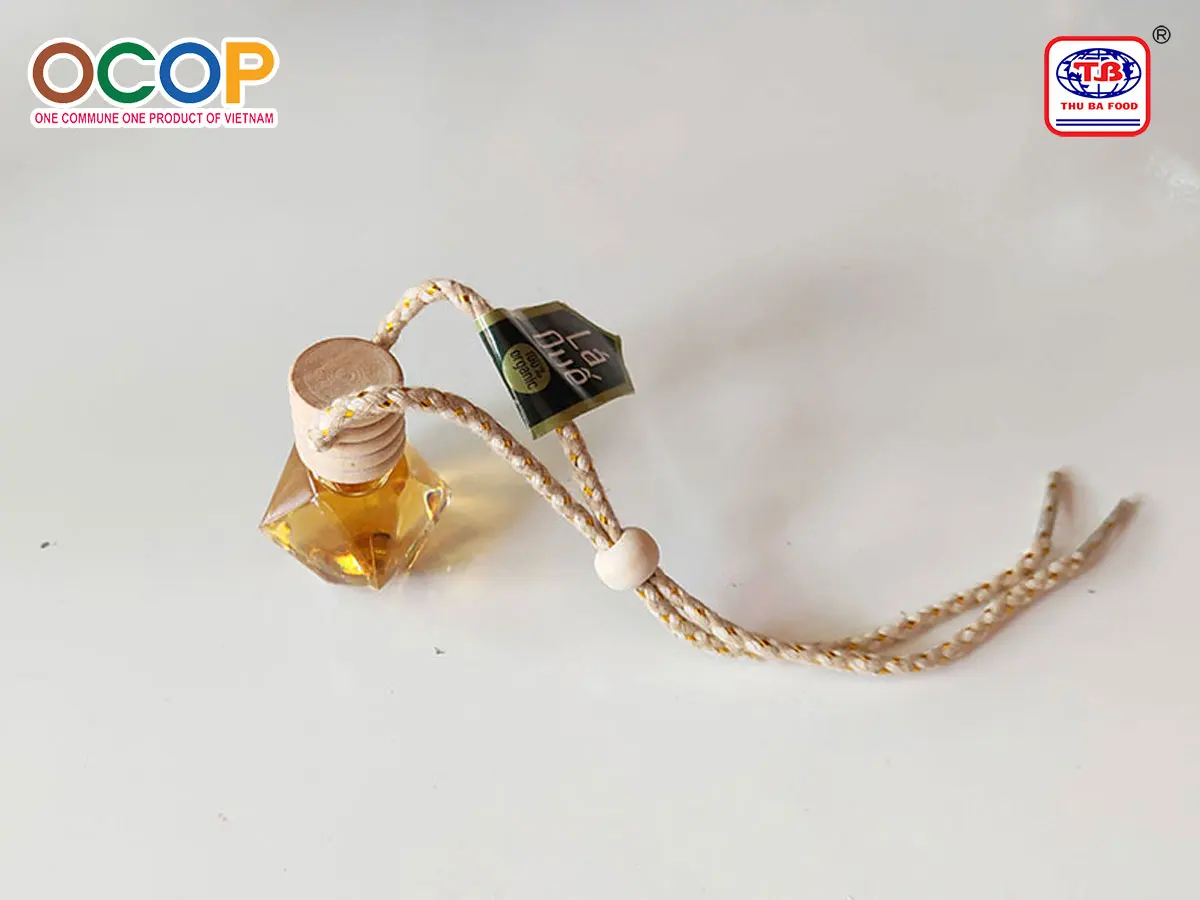 
Cinnamon essential oil leaves high quality Vietnam 