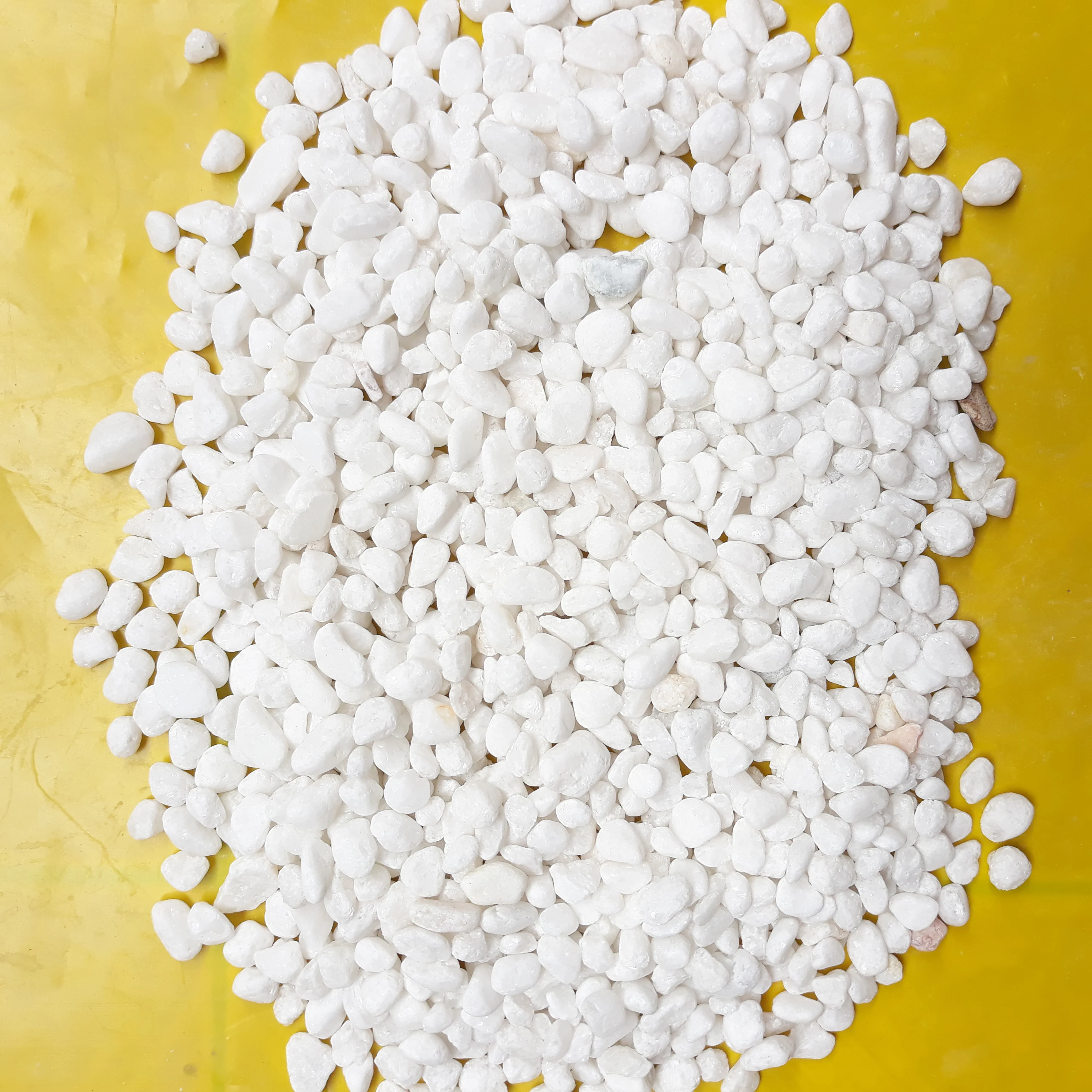 White Pebble Stone  Marble Chips for Paving with Best Price for Sale