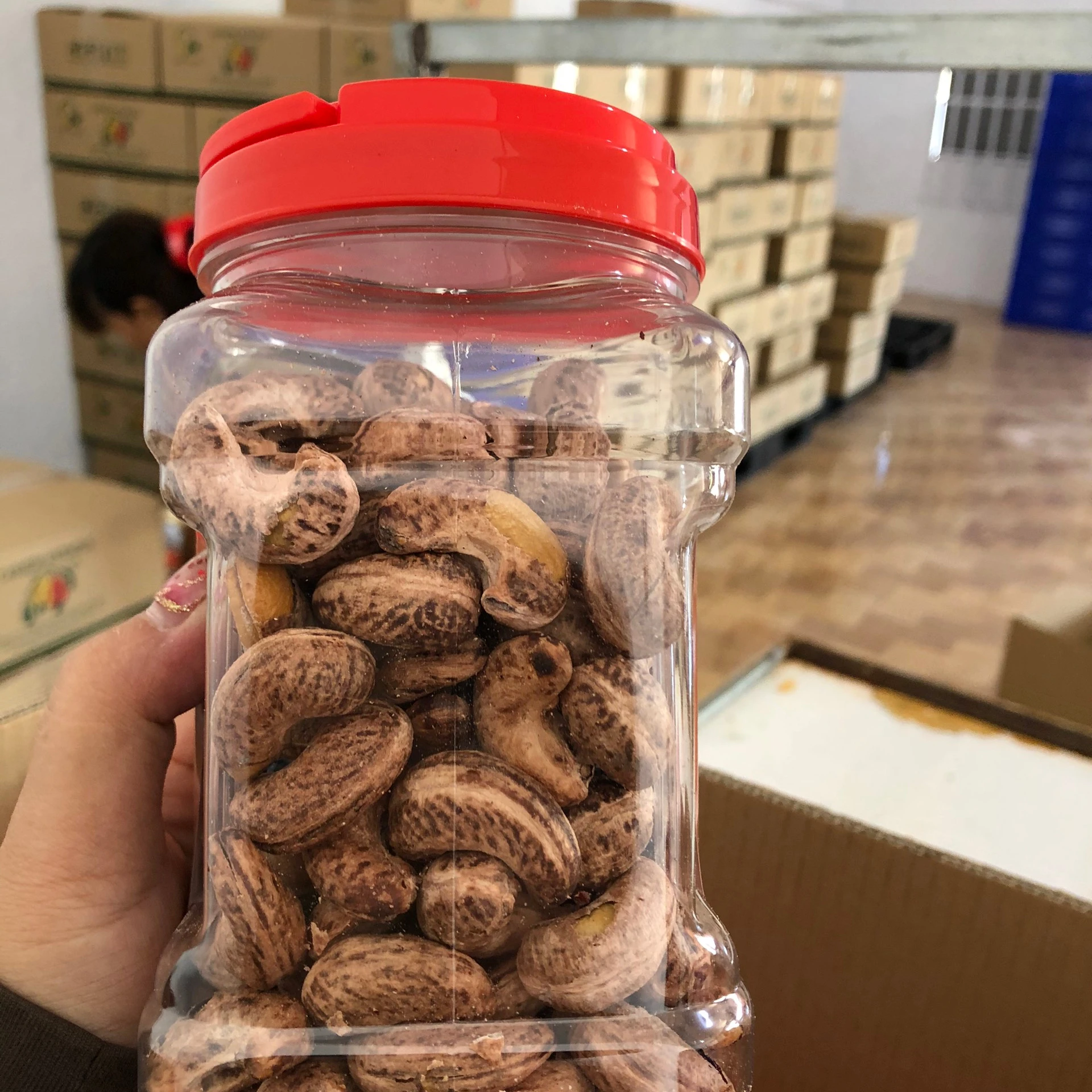 
Reputable And Standard Company In Vietnam Portable Premium Good 315Gr Roasted Cashew Nuts With NW Plastic Box Hot Sell In Asia 