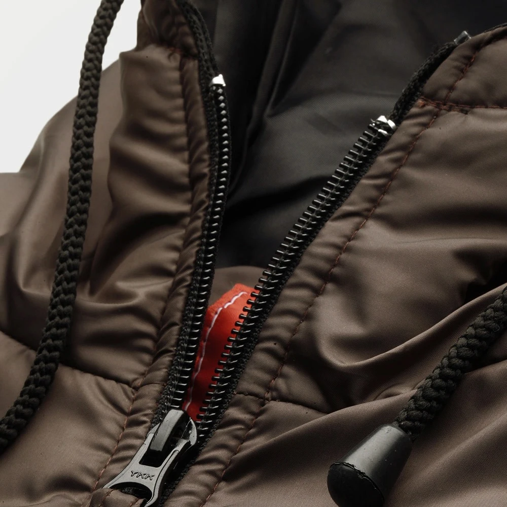 Мужская ветровка с капюшоном темно-коричневая однотонная куртка верхняя одежда для зимы