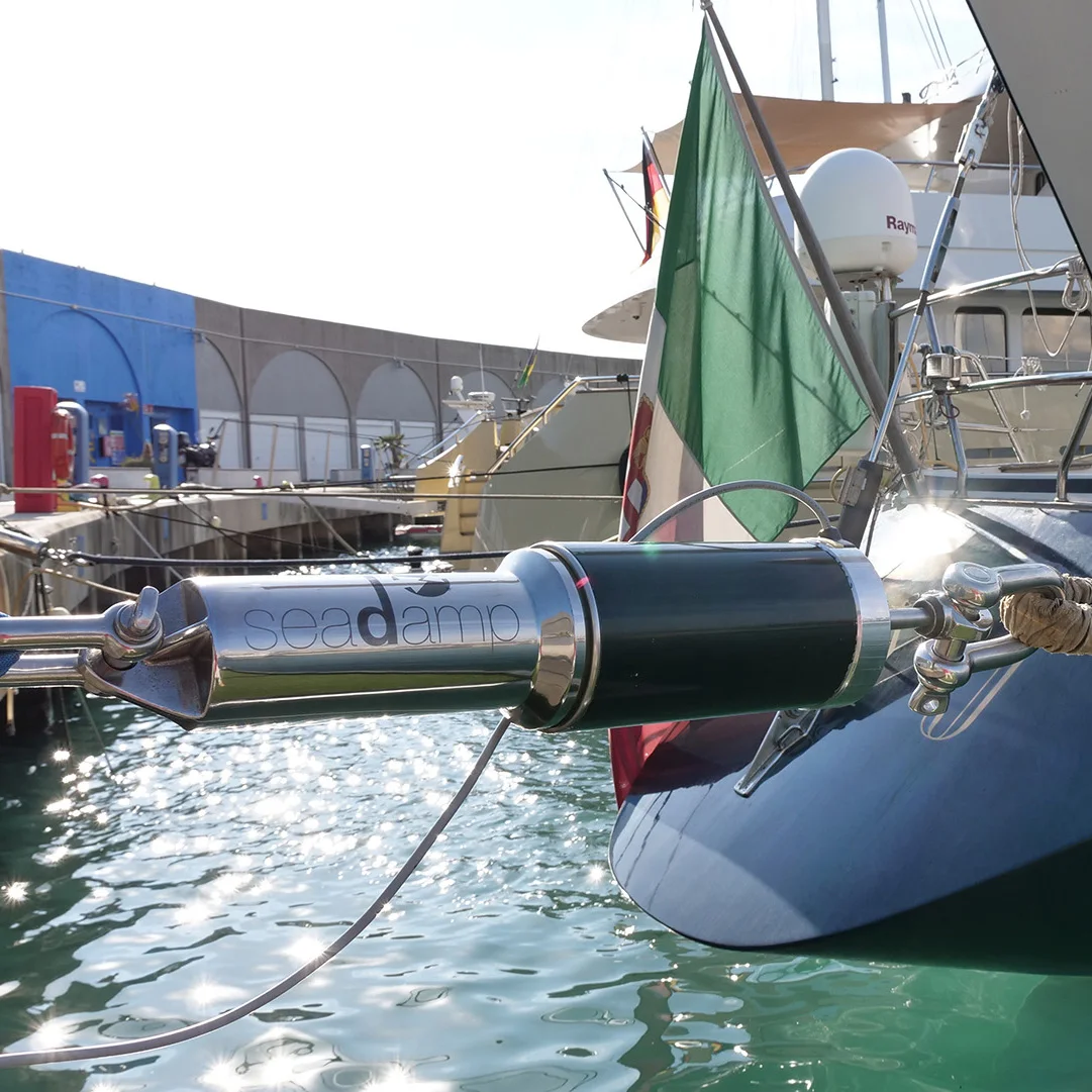 Итальянская продукция, швартовое зарядное устройство Seadamp PLUS-1 для лодок